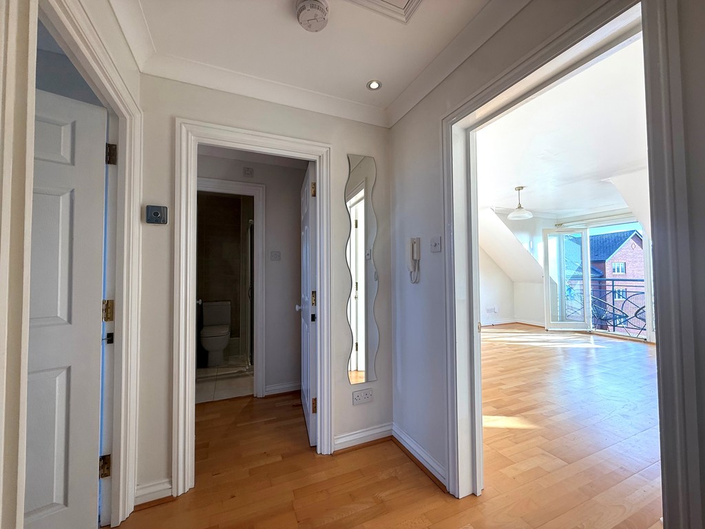 2 bed apartment to rent in Compass Quay, Exeter, EX2 2