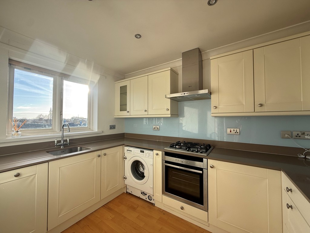2 bed apartment to rent in Compass Quay, Exeter, EX2  - Property Image 8