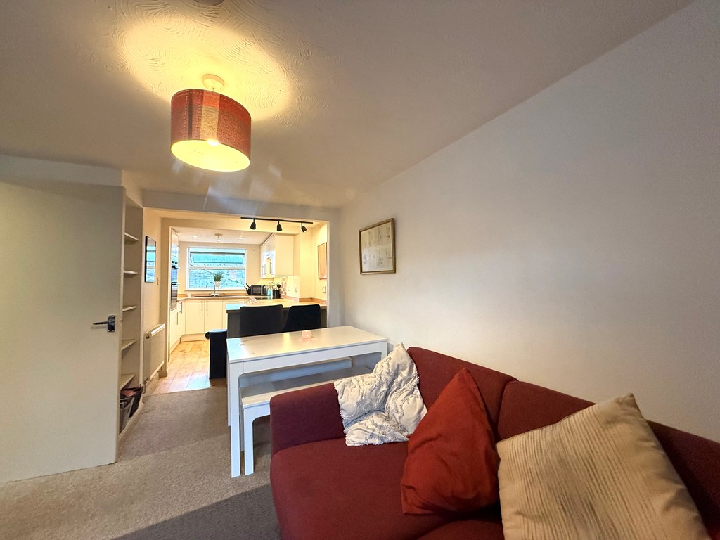 3 bed apartment for sale in Coopers Court, 142 High Street, EX17  - Property Image 8