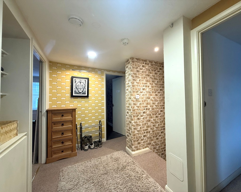 3 bed apartment for sale in Coopers Court, 142 High Street, EX17  - Property Image 11