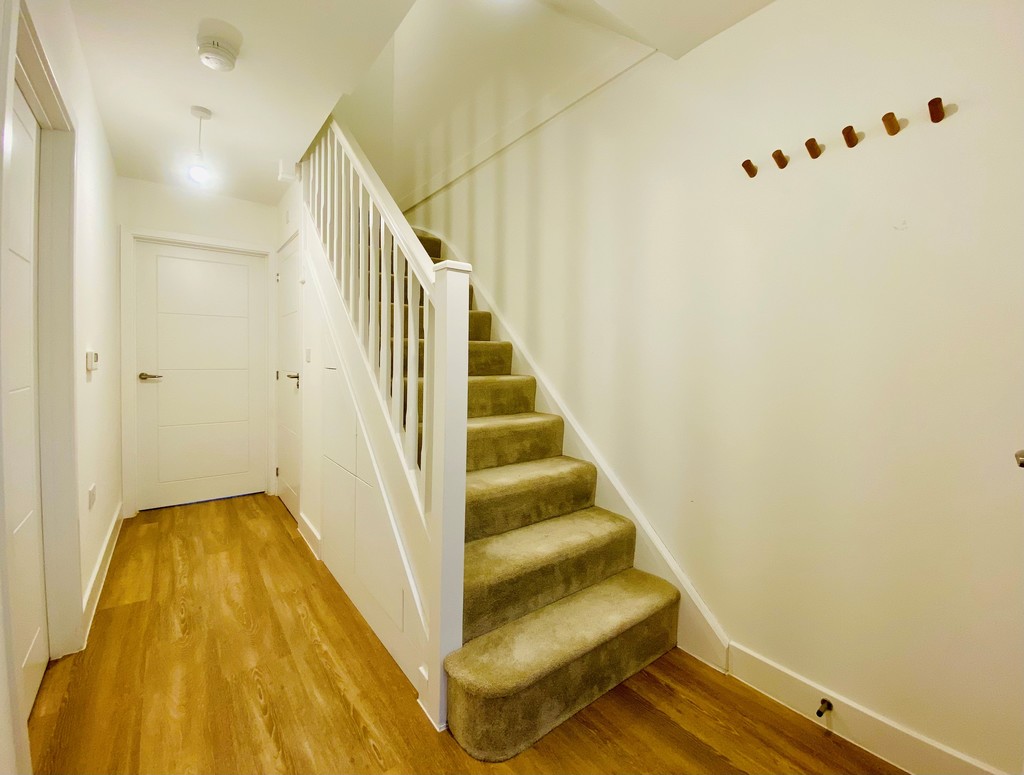 2 bed end of terrace house for sale in 61 Quarry Heights  - Property Image 8