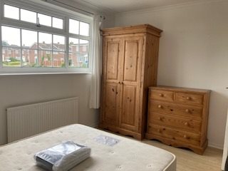 4 bed house to rent in Avon Way 7