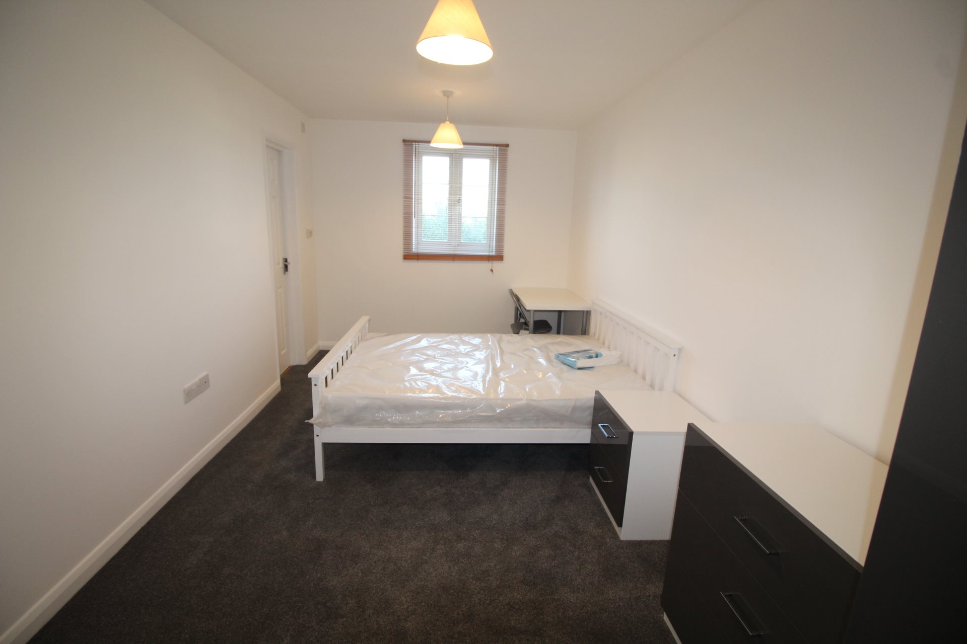 2 bed flat to rent in Hardies Point 10