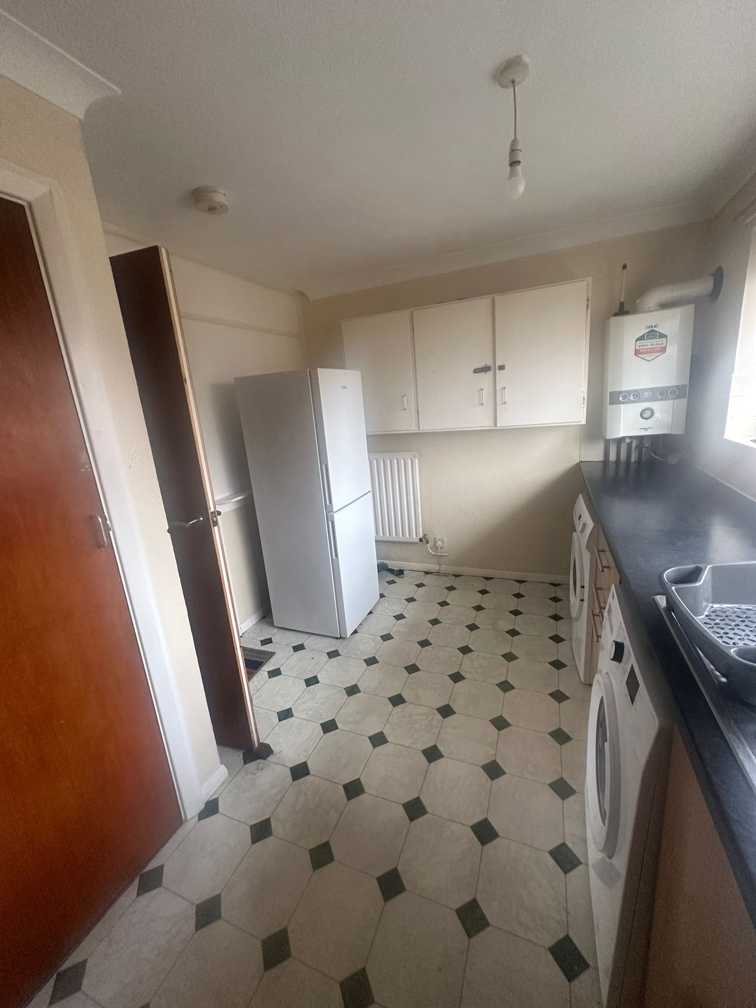 2 bed maisonette to rent in Hamlet Drive  - Property Image 3