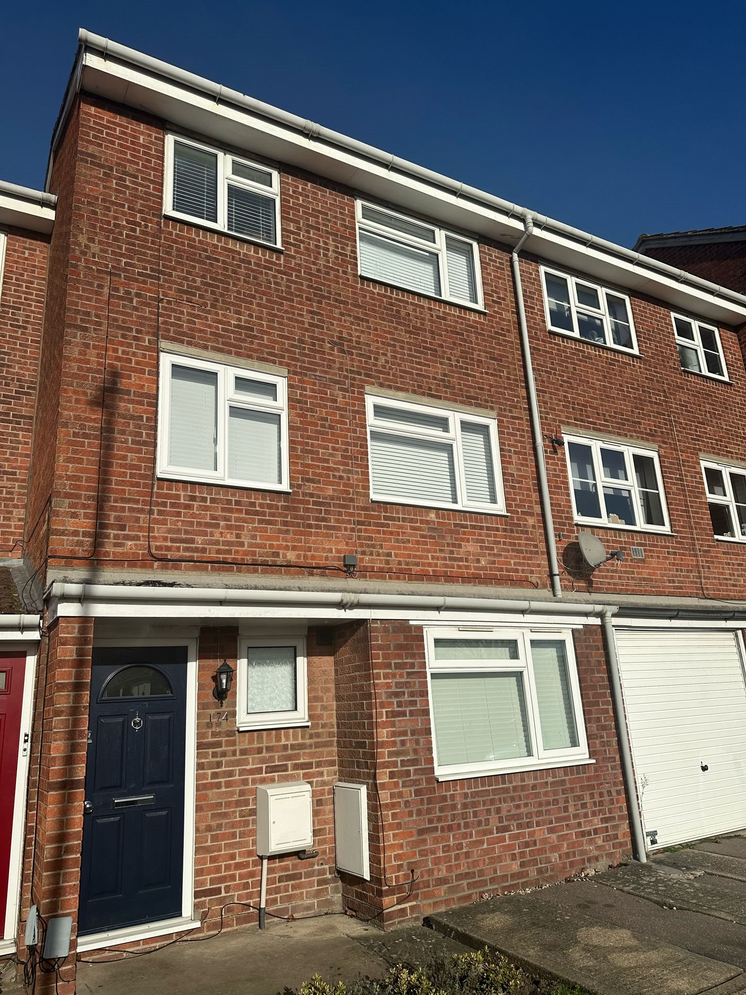 4 bed house to rent in Avon Way, Colchester 0
