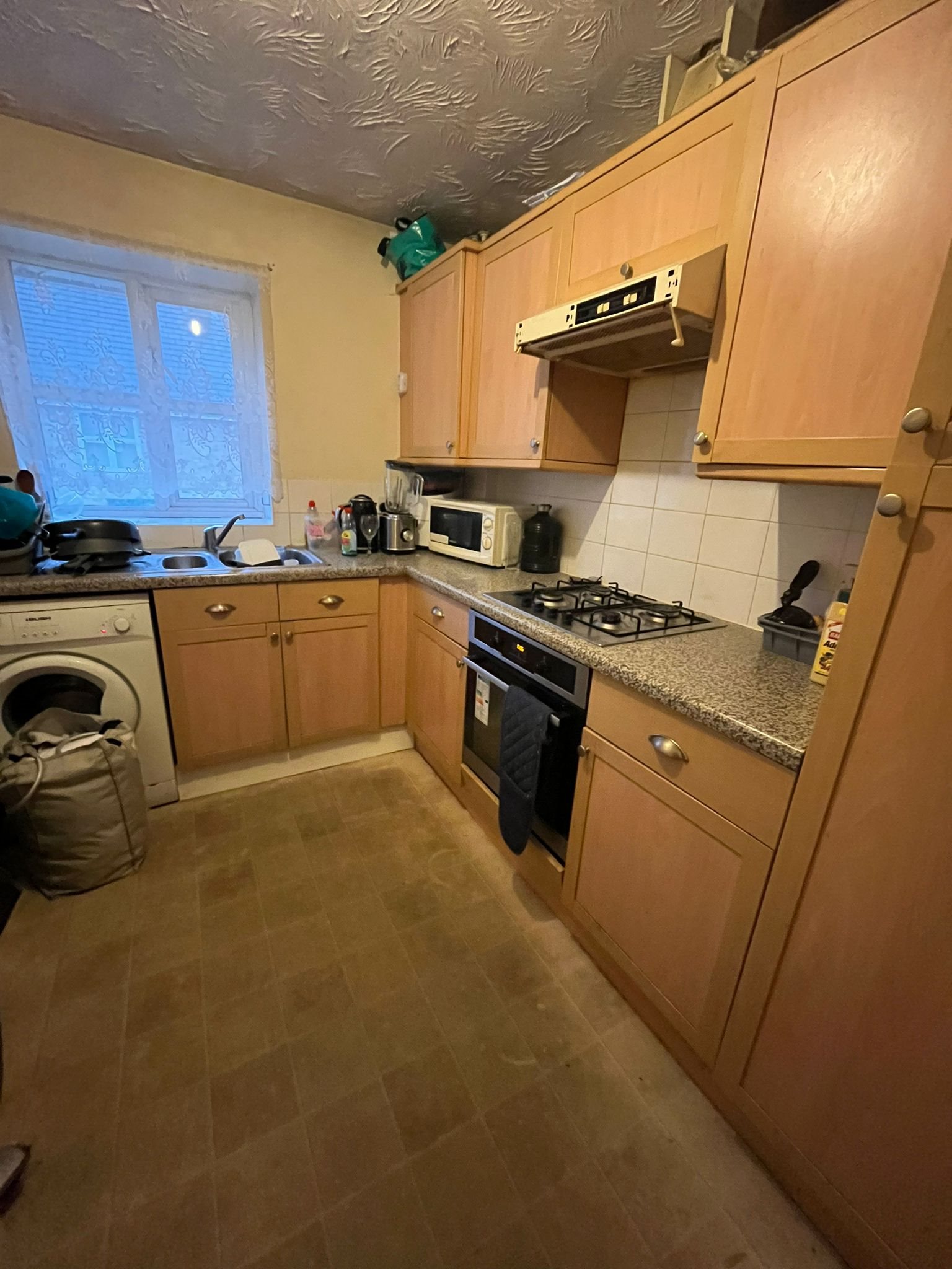 2 bed maisonette to rent in Hatcher Crescent  - Property Image 1