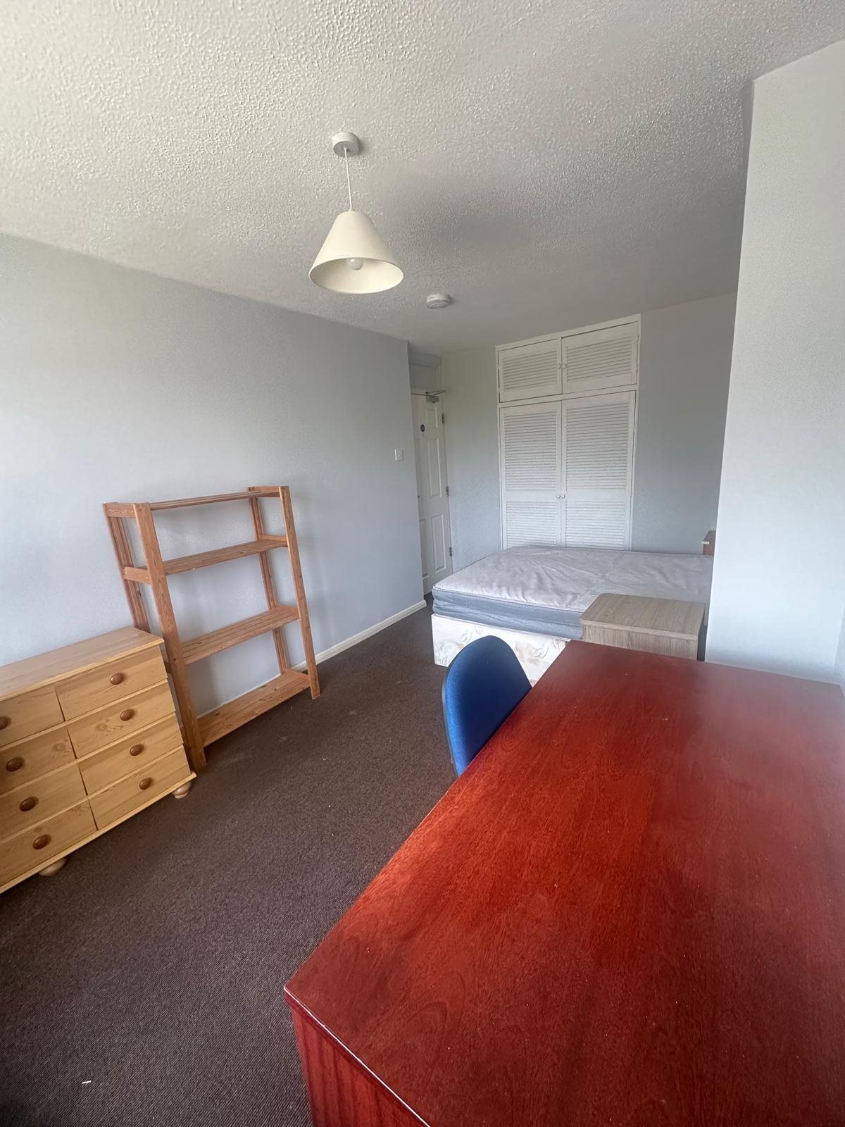 1 bed house / flat share to rent in Petworth Close, Wivenhoe , CO7 3