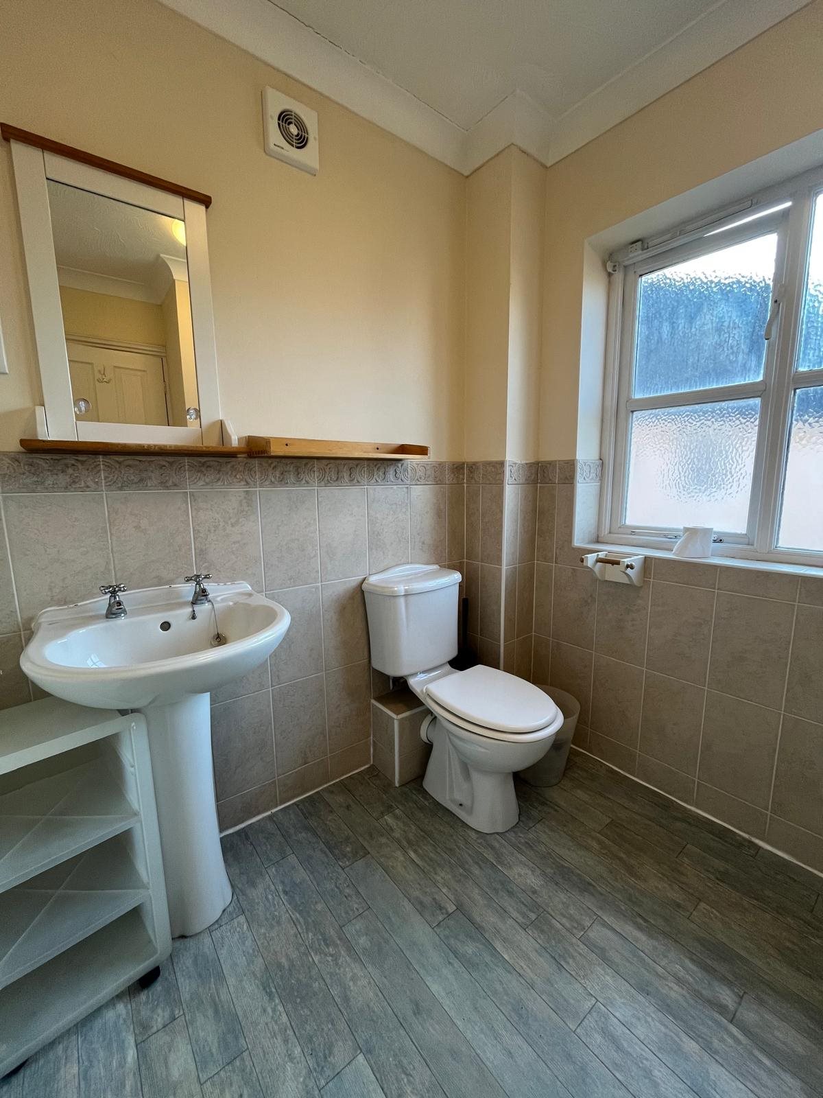 5 bed house to rent in Mascot Square, , CO4 9