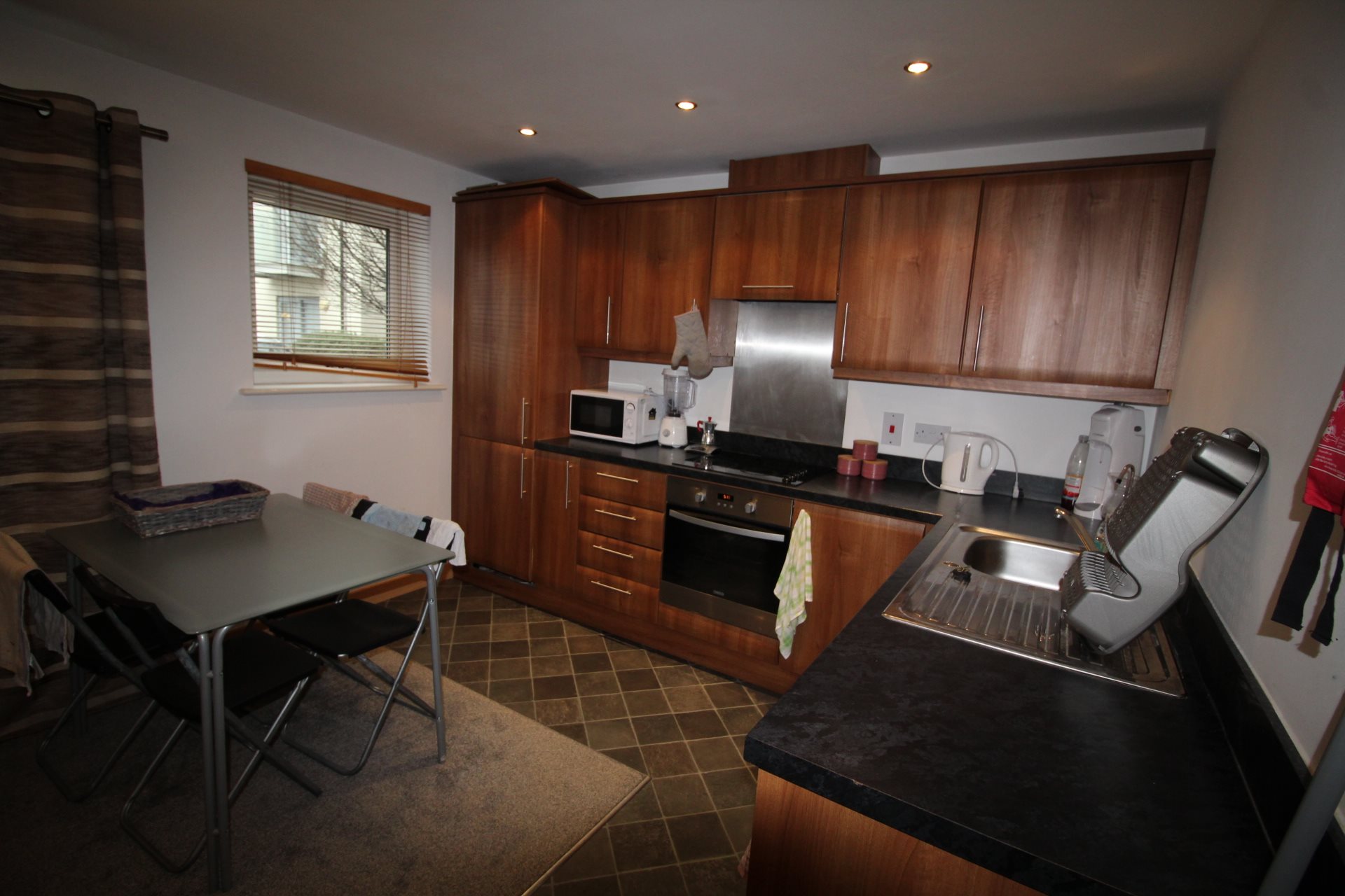 2 bed flat to rent in Spiritus House, Hawkins Road  - Property Image 4
