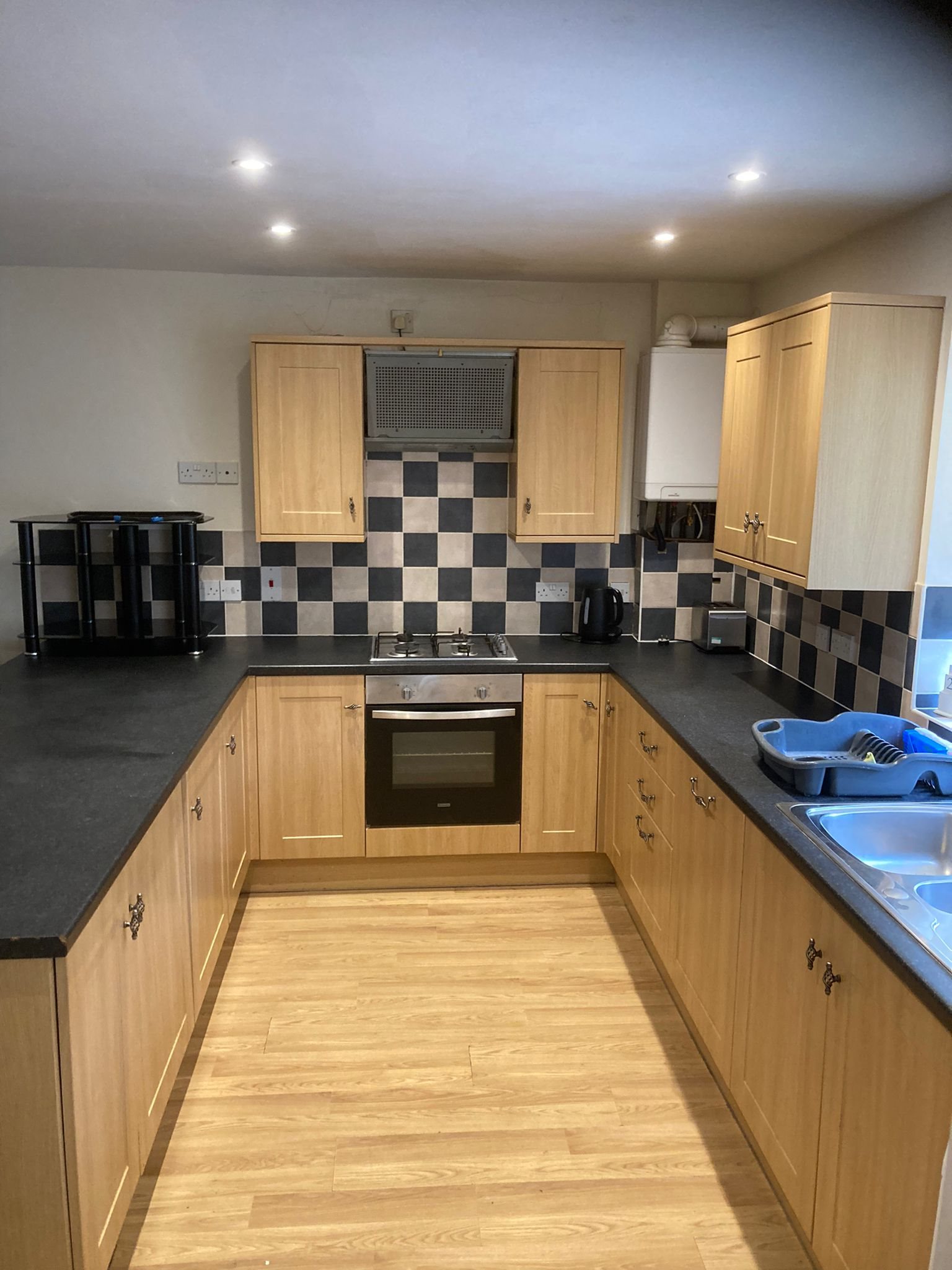 4 bed house to rent in Hythe Hill, Colchester, CO1 3