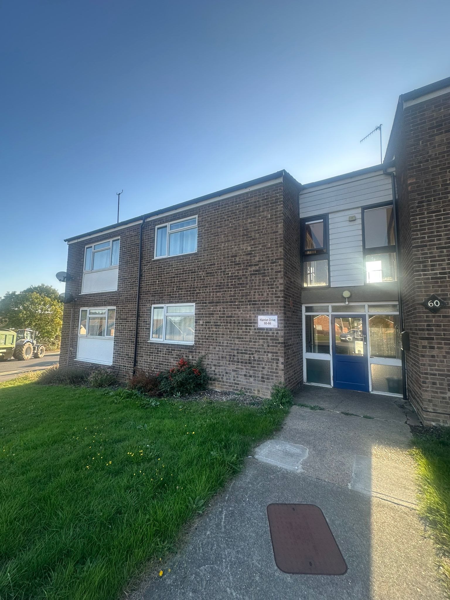 3 bed flat to rent in Hamlet Drive, Colchester, CO4