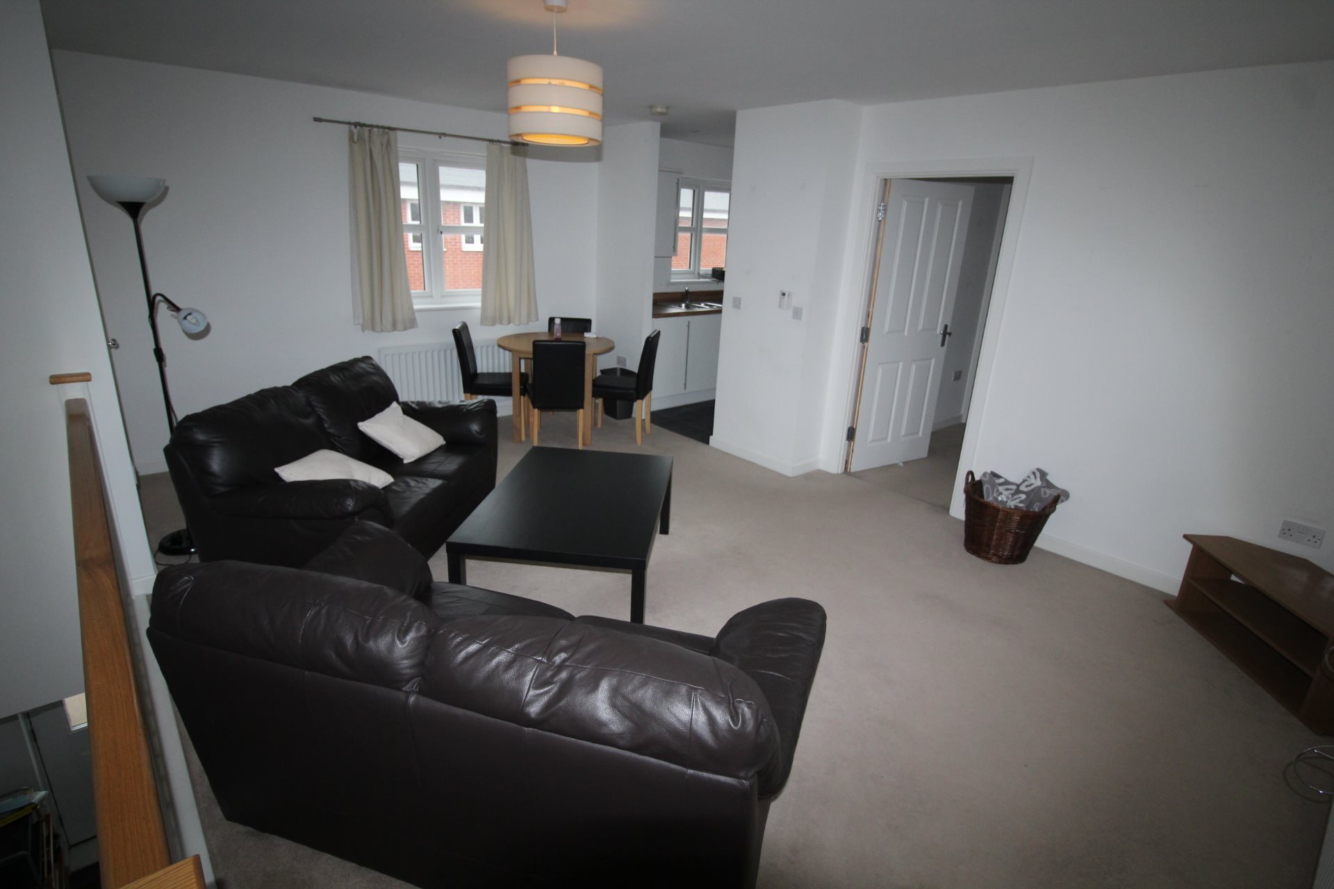 2 bed maisonette to rent in Lenz Close, Colchester 2