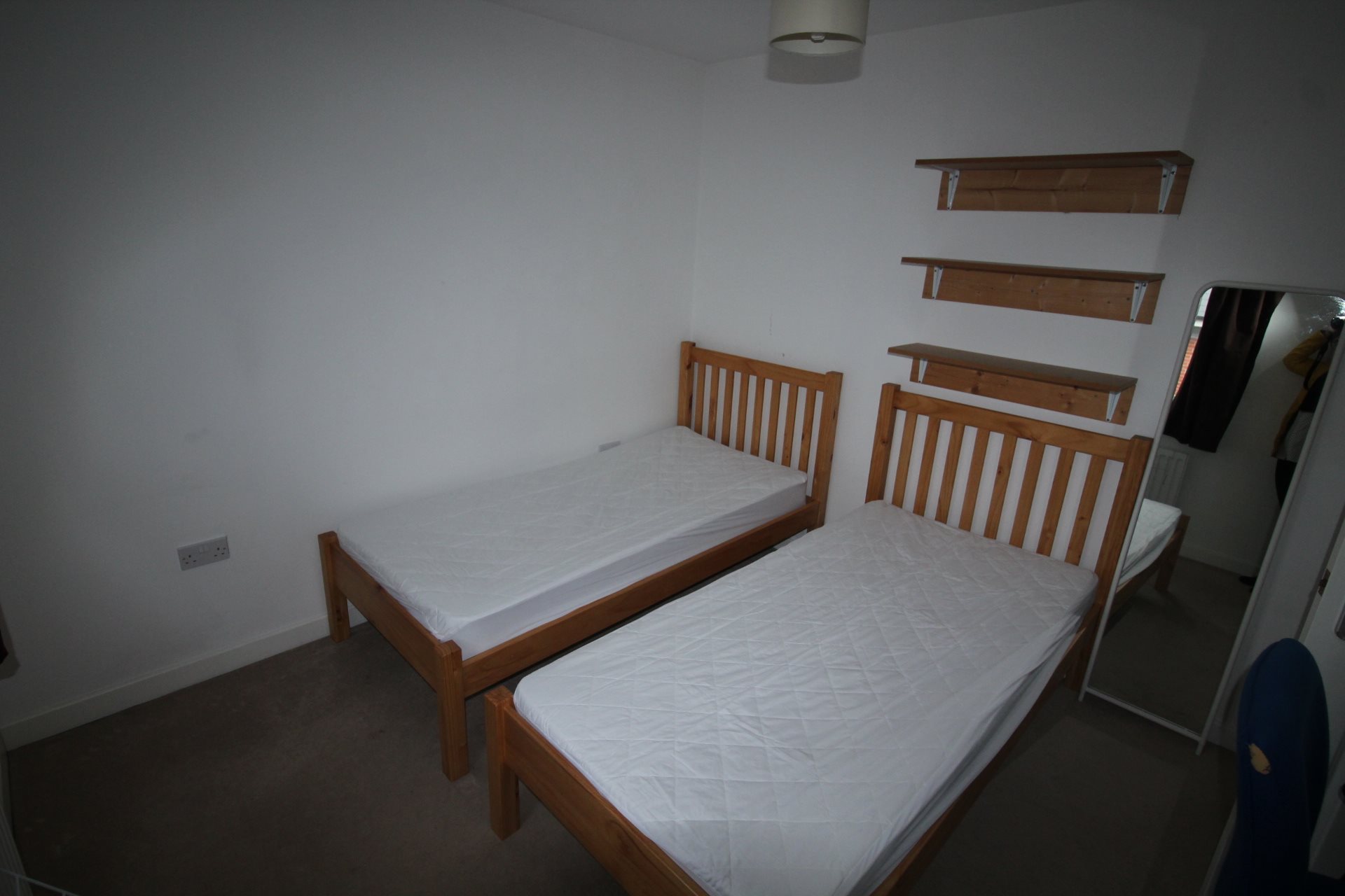 2 bed maisonette to rent in Lenz Close, Colchester 5