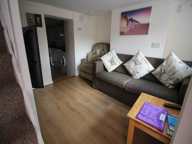 4 bed house to rent in Barrack Street, Colchester  - Property Image 3