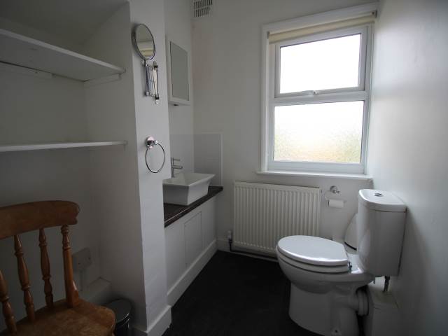 4 bed house to rent in Barrack Street, Colchester  - Property Image 4