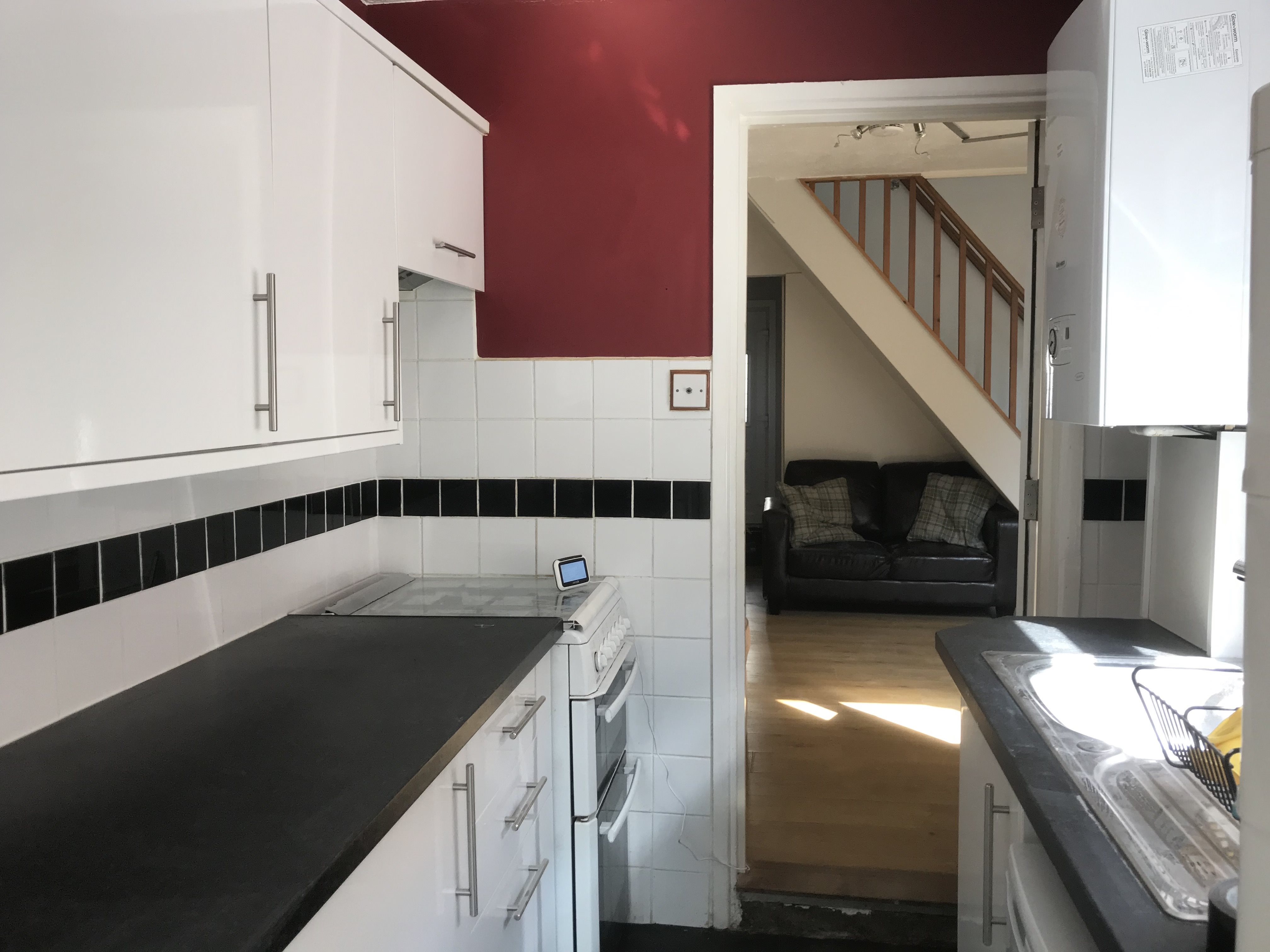 3 bed house to rent in Victor Road, Colchester 3