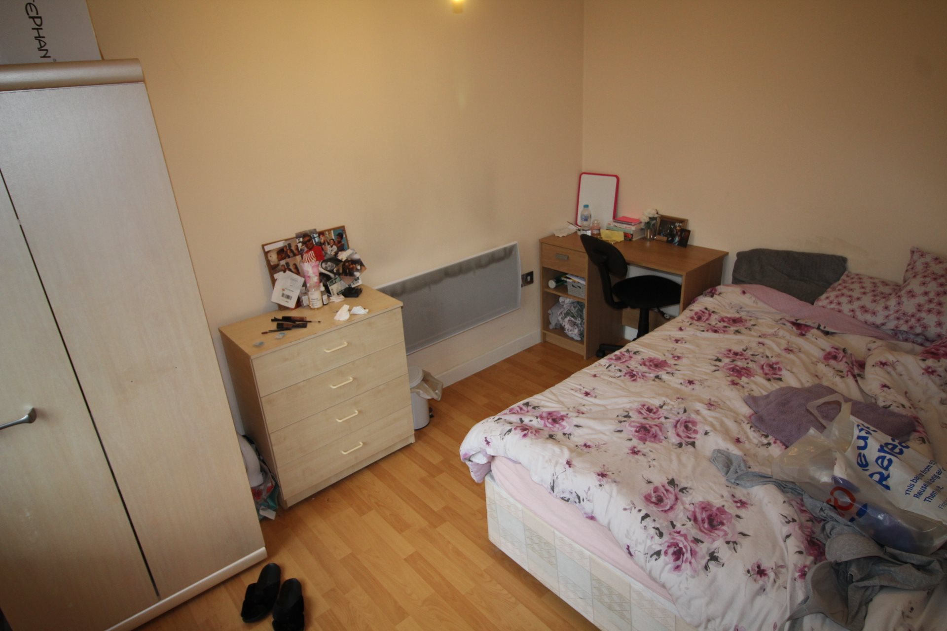 3 bed flat to rent in Lightship Way, Colchester 5