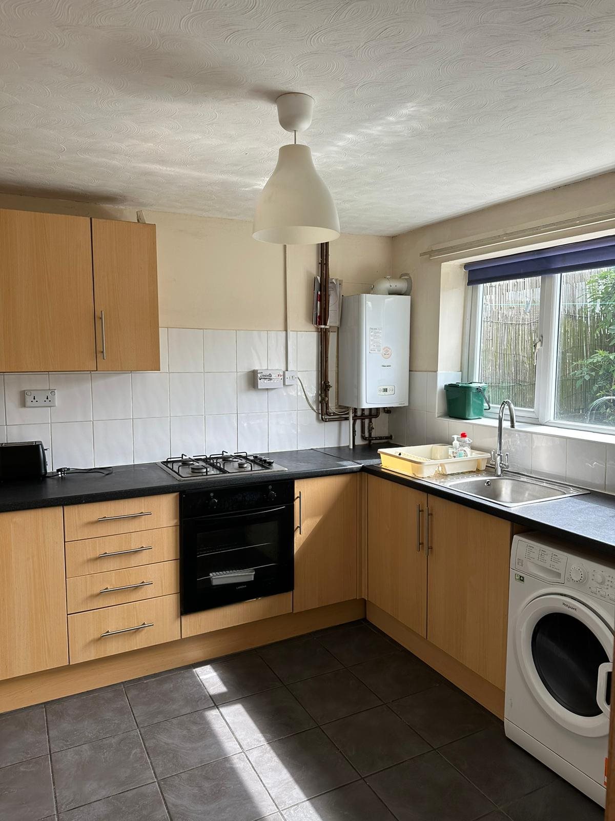 3 bed house to rent in Sebastian Close, Colchester 3