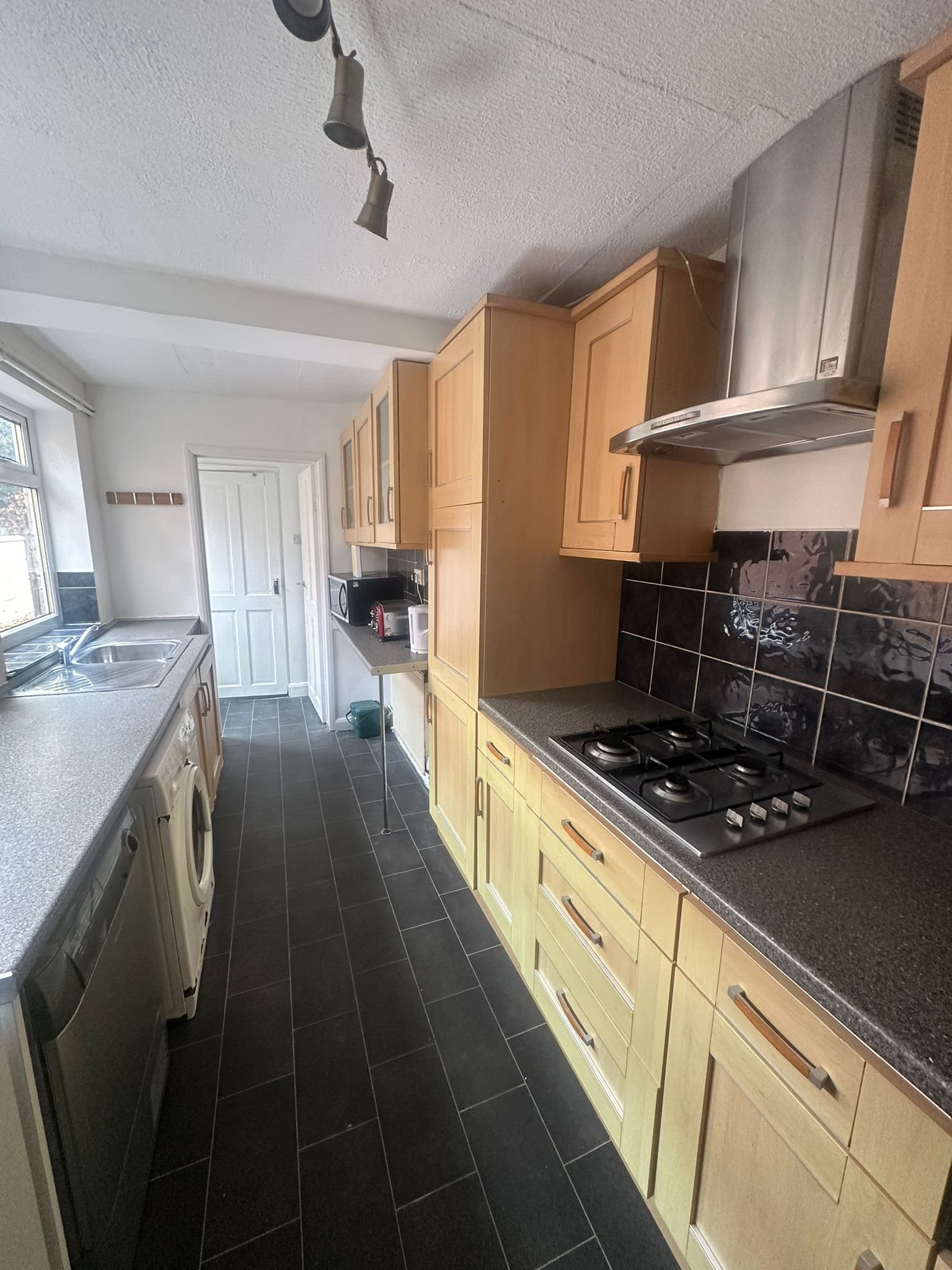 4 bed house to rent in Cromwell Road, Colchester, CO2  - Property Image 4