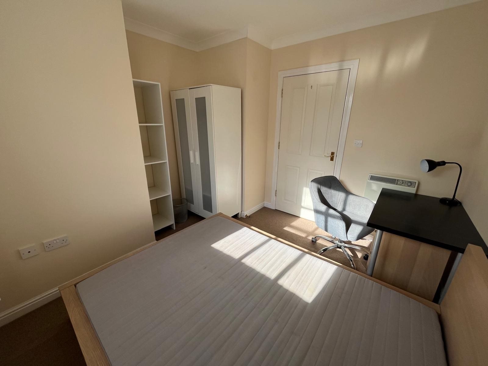 2 bed flat to rent in Albany Gardens, Colchester, CO2  - Property Image 8