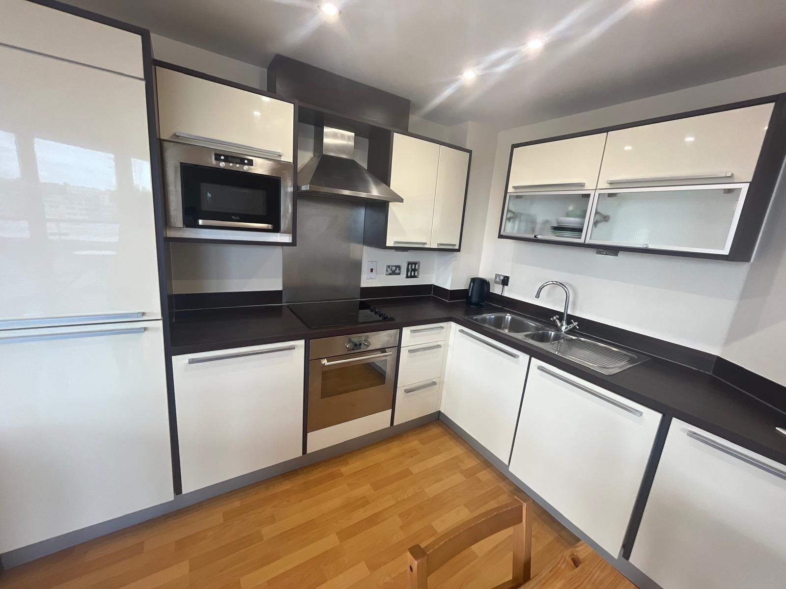 2 bed flat to rent in Quayside Drive, , CO2  - Property Image 4