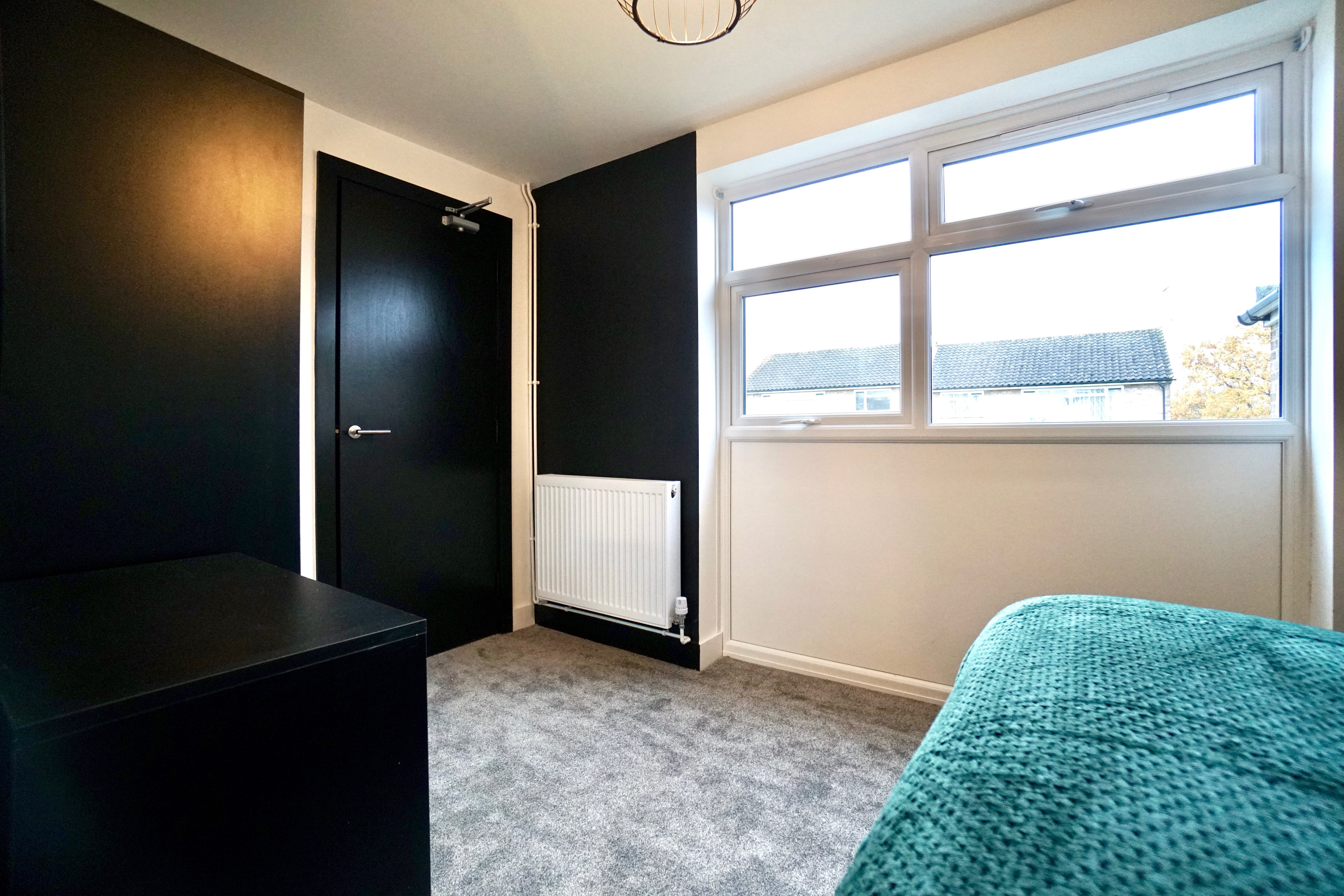 6 bed house to rent in Ariel Close  - Property Image 7