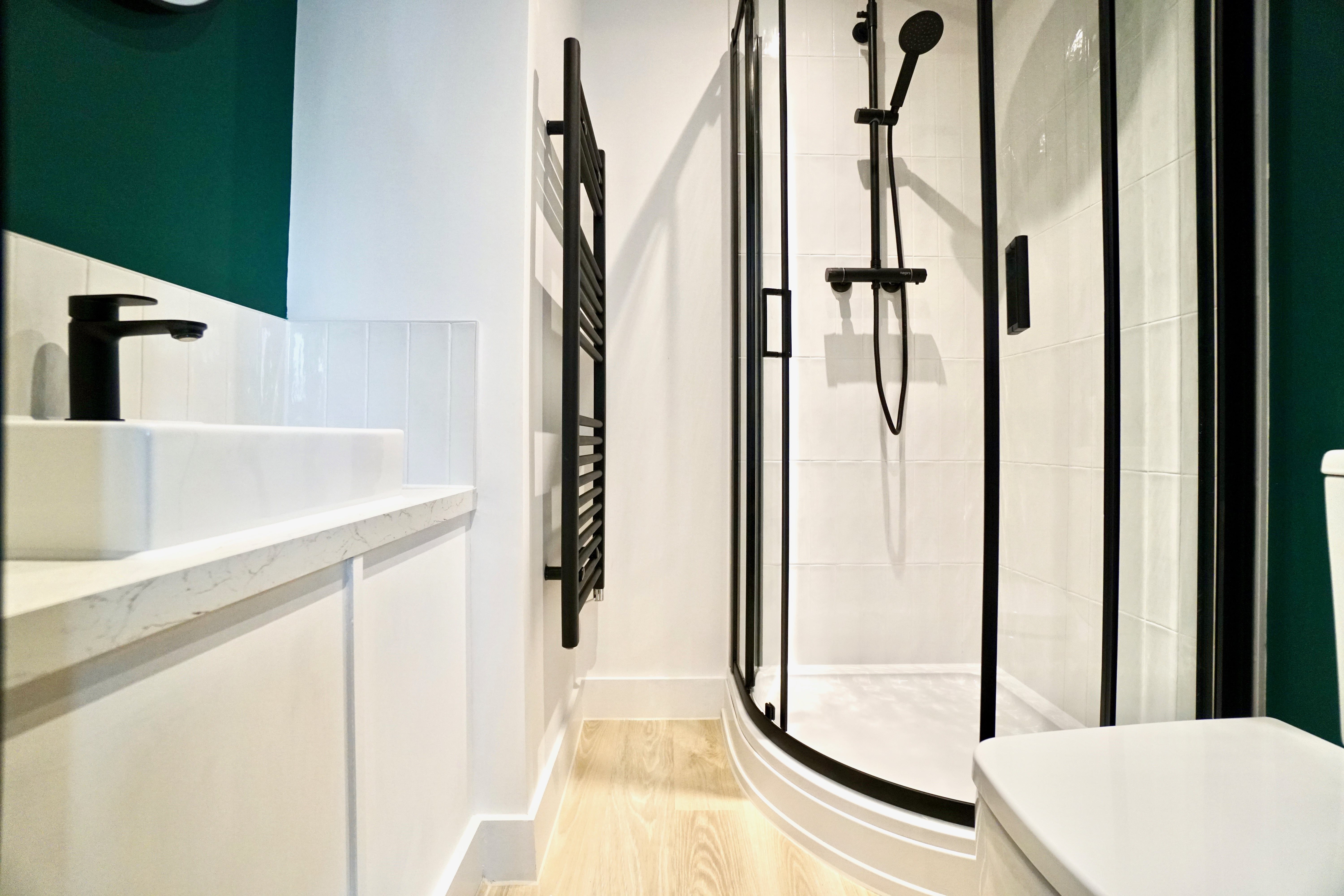 6 bed house to rent in Ariel Close  - Property Image 46