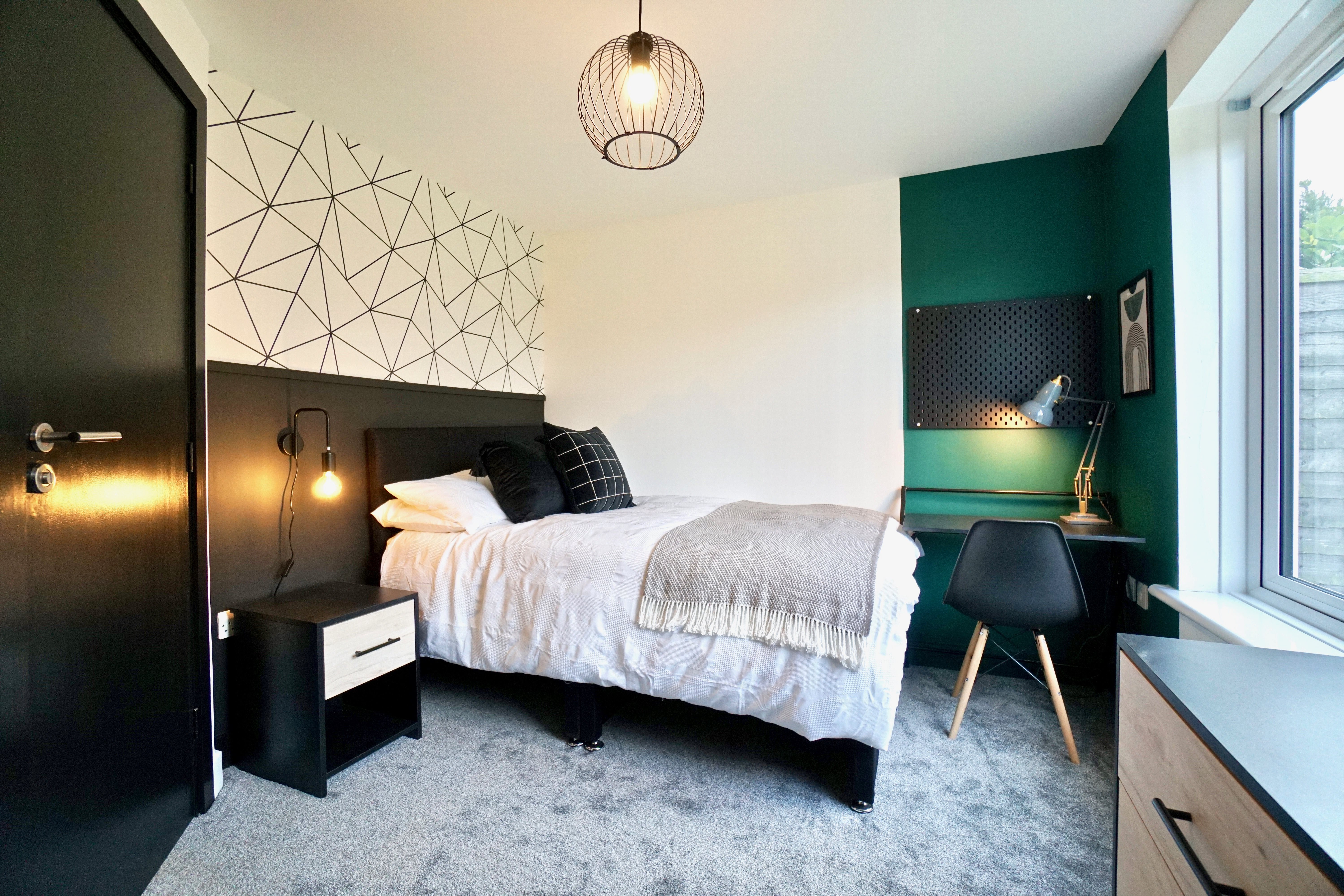 6 bed house to rent in Ariel Close  - Property Image 74