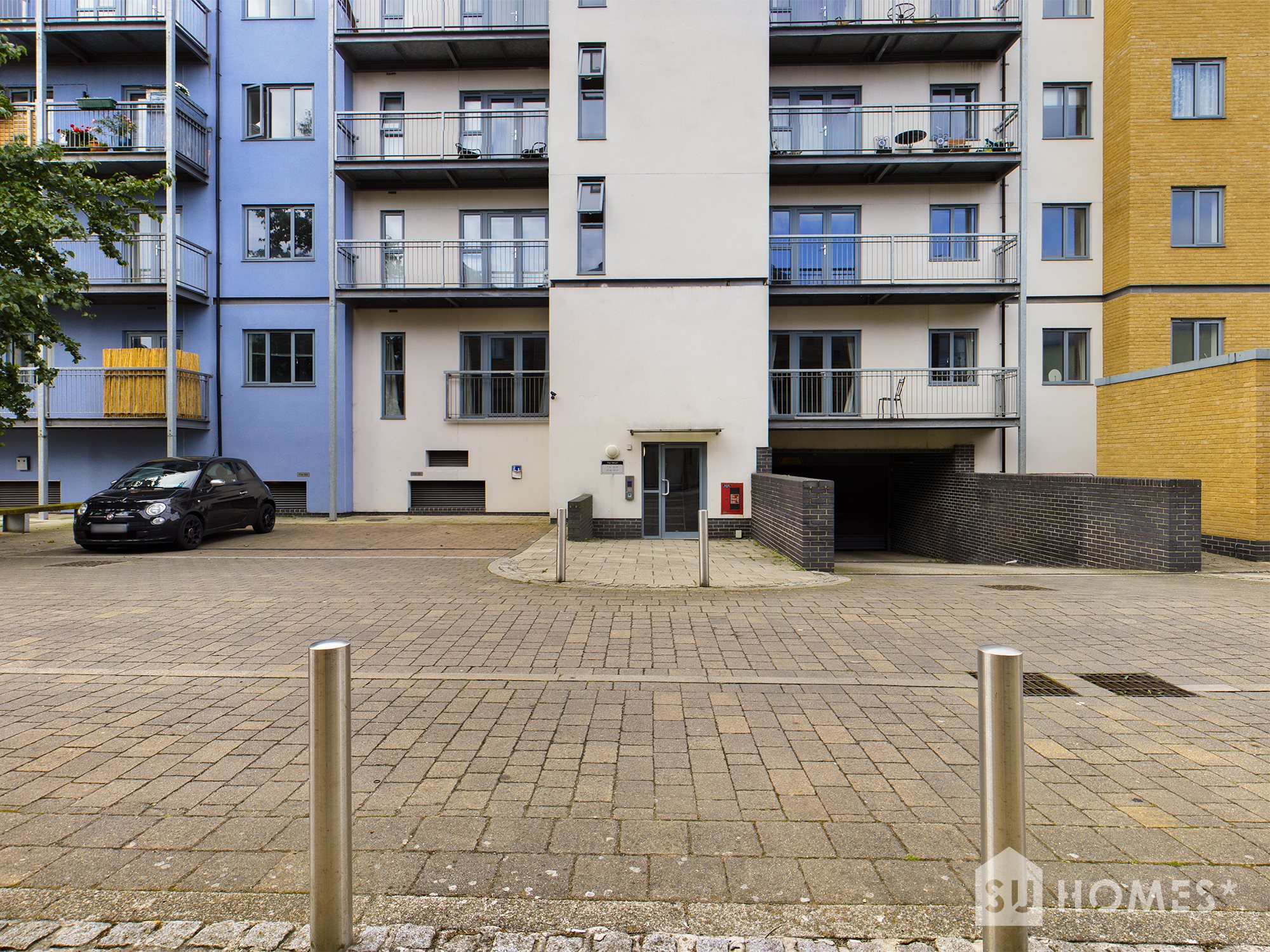 2 bed flat to rent in Pier Wharf, Colchester 0