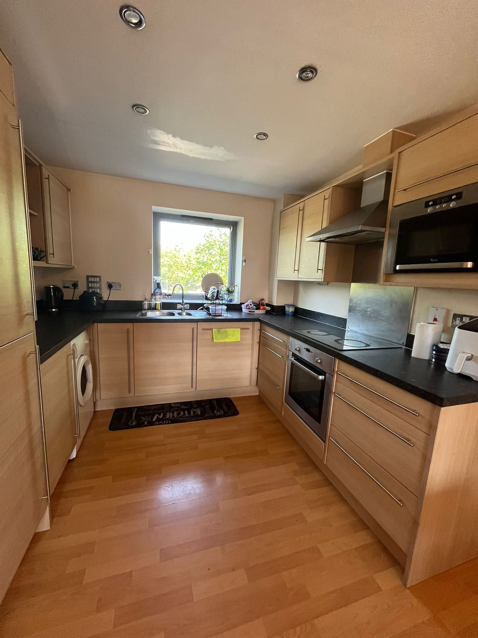 2 bed flat to rent in Quayside Drive  - Property Image 2