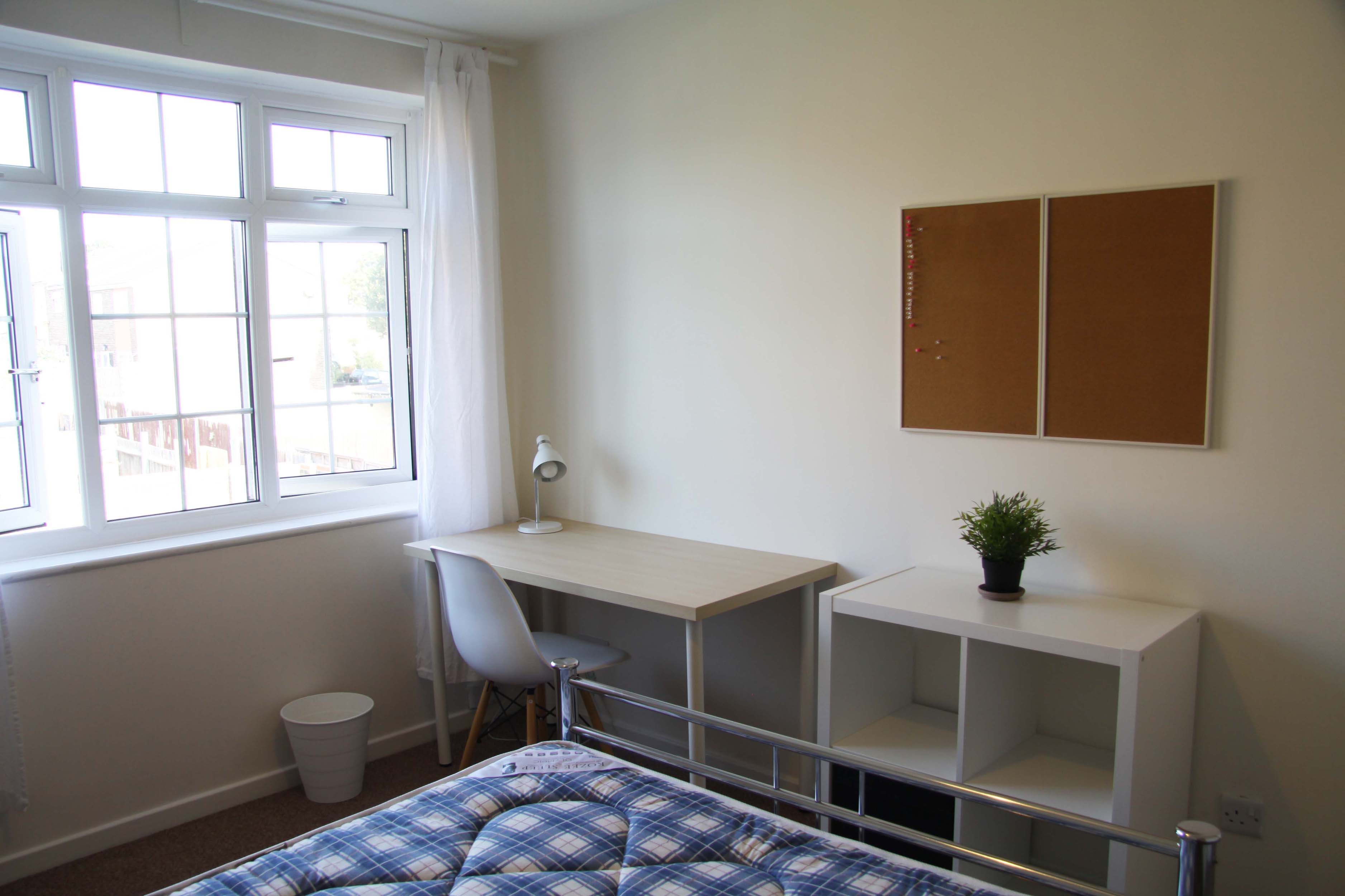 5 bed house to rent in Antonio Walk, , CO4 4