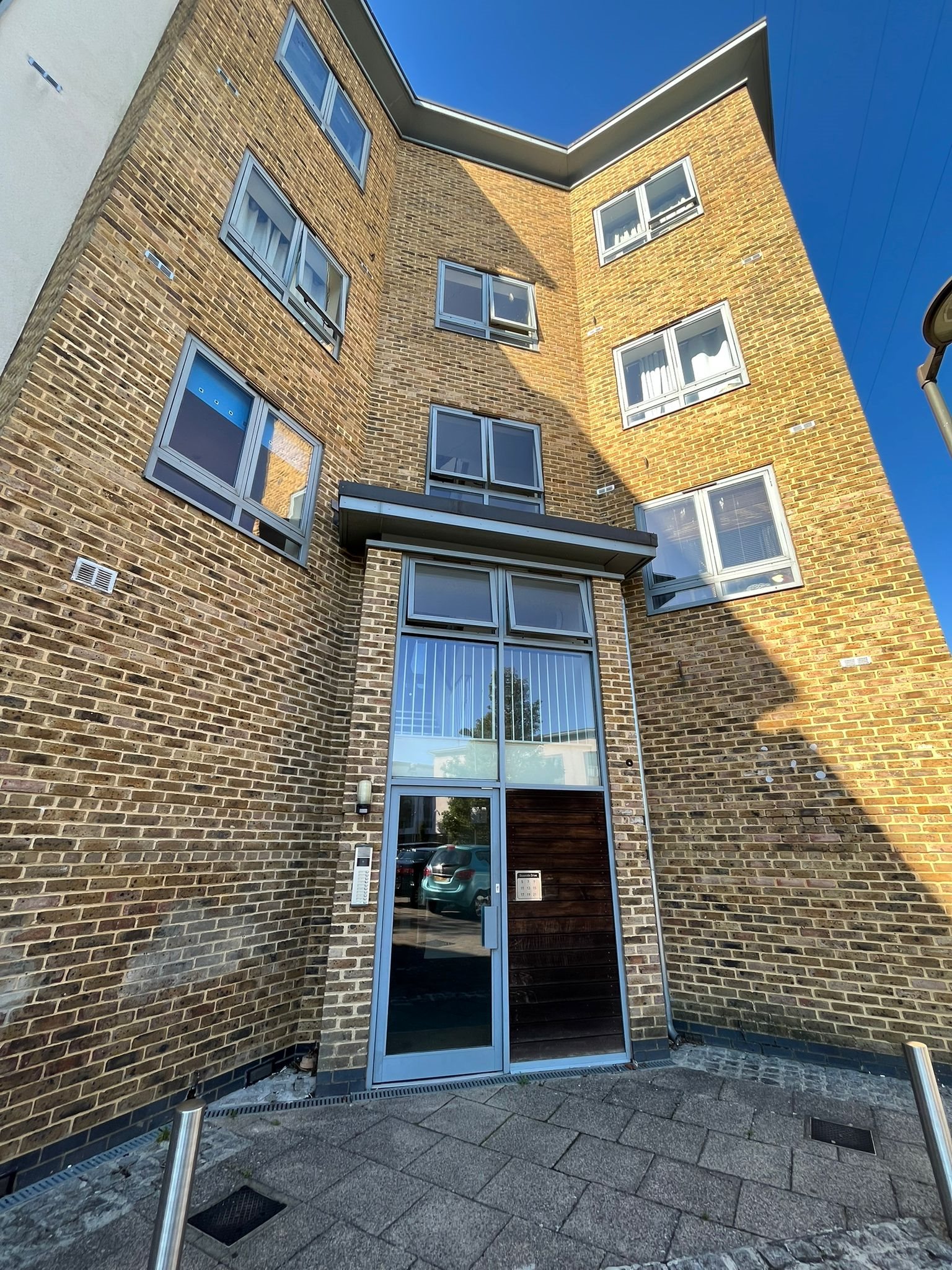 2 bed apartment to rent in Quayside Drive, Colchester, CO2 
