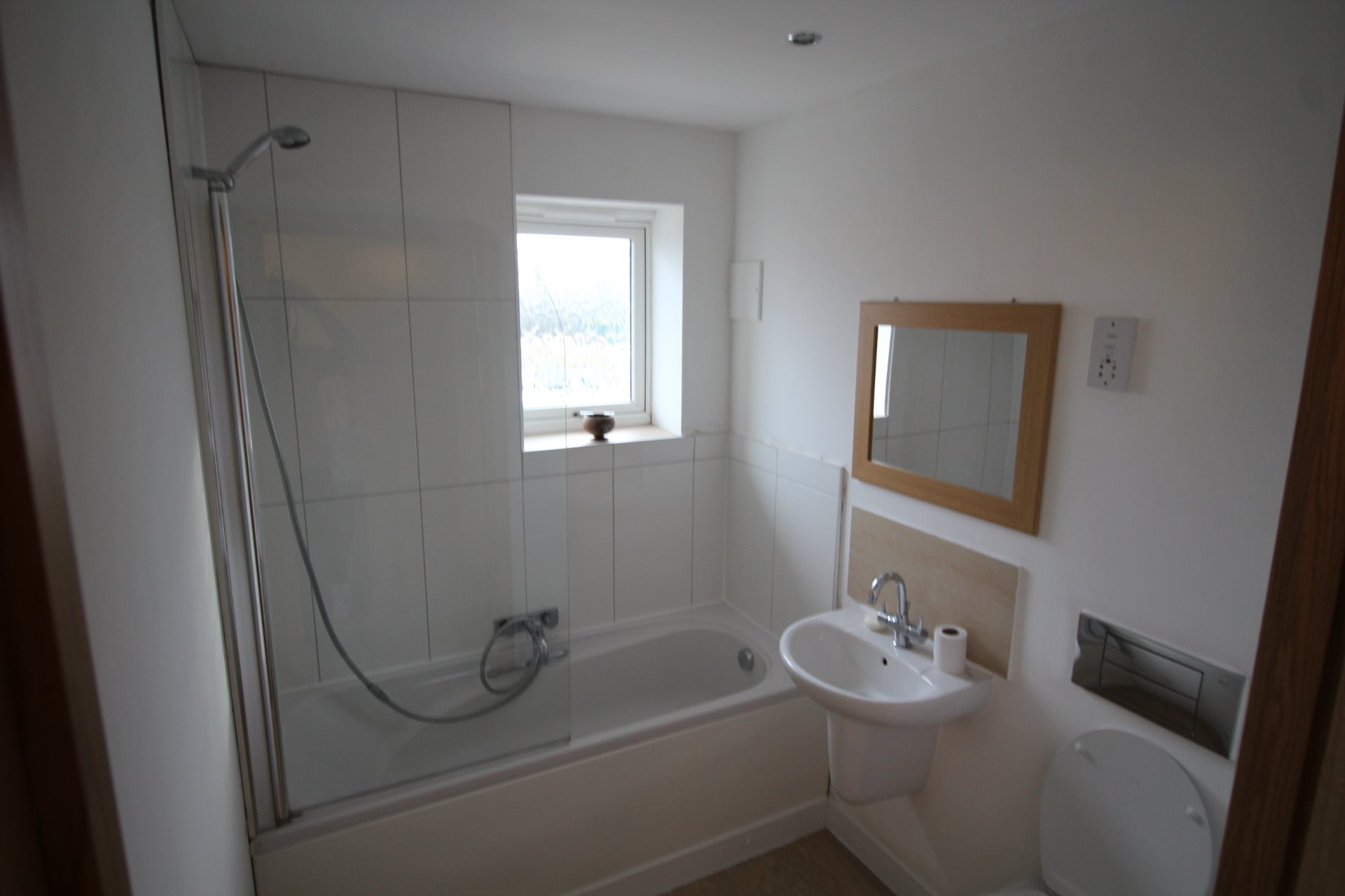 2 bed flat to rent in Spiritus House, Hawkins Road  - Property Image 8