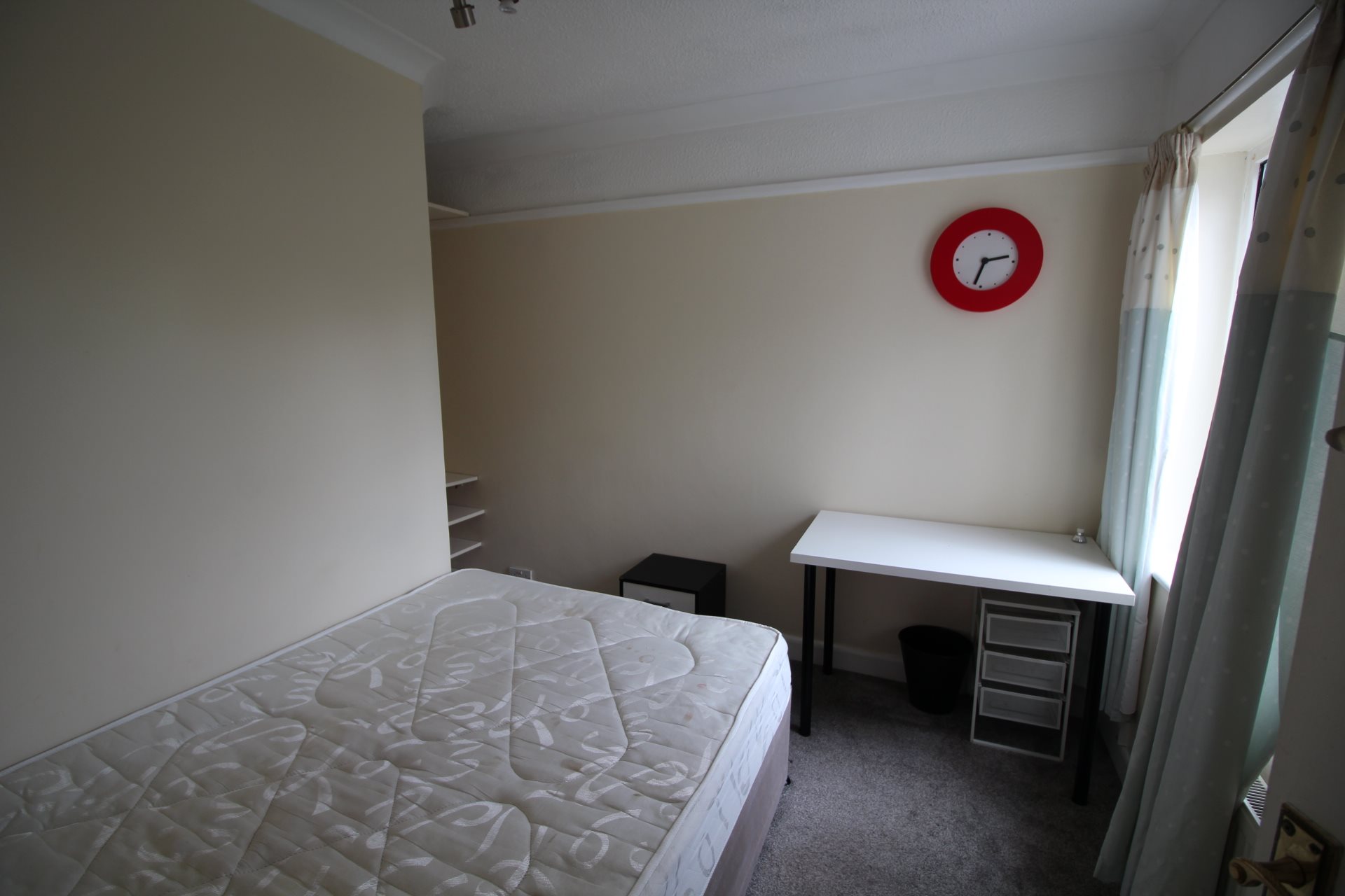 1 bed house / flat share to rent in Goring Road  - Property Image 5