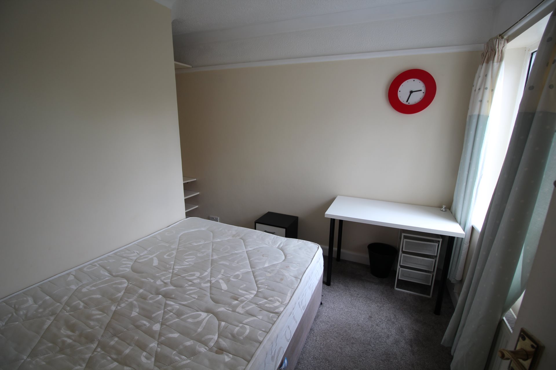 1 bed house / flat share to rent in Goring Road  - Property Image 6