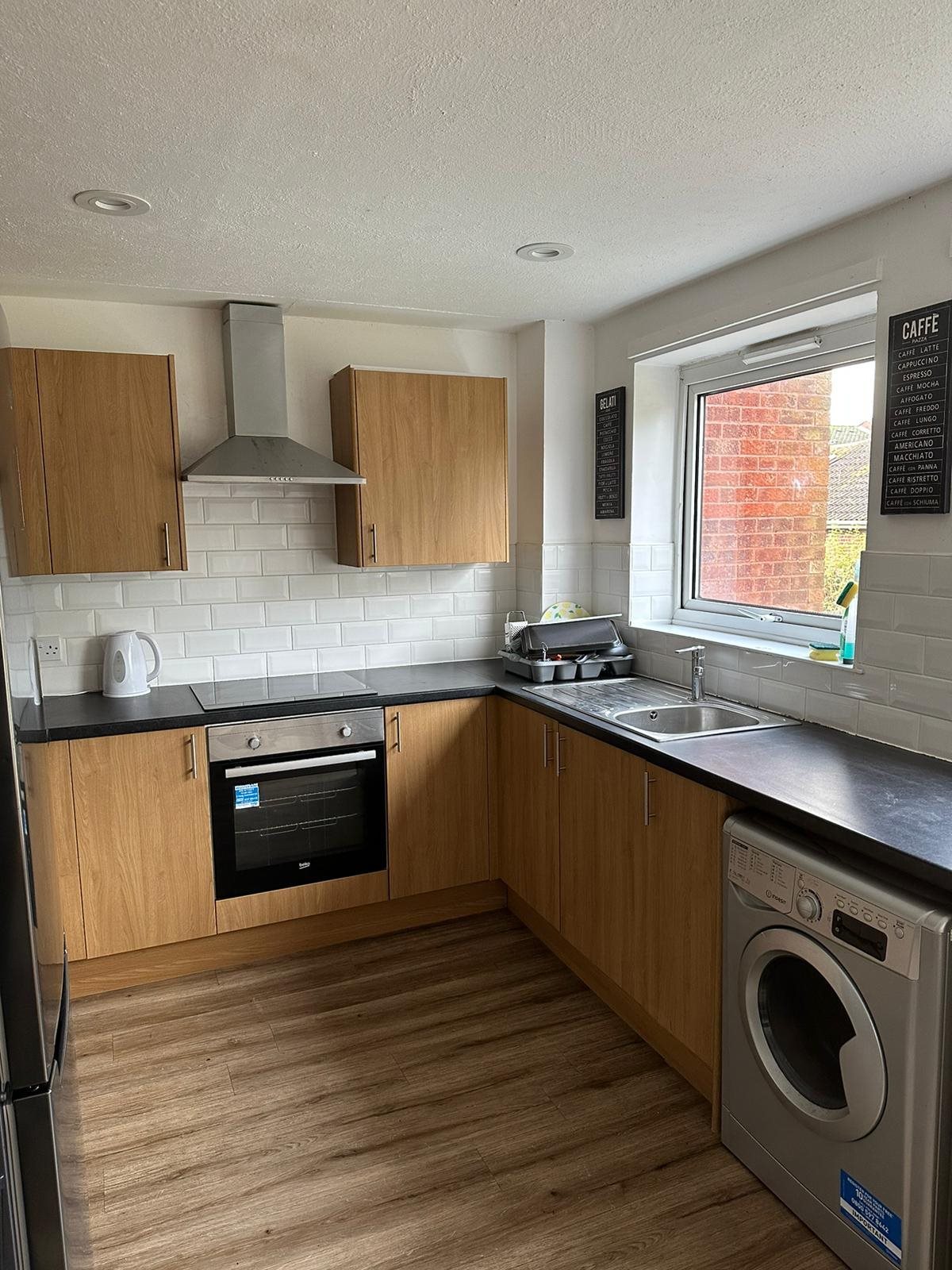 1 bed house / flat share to rent in Britten Close  - Property Image 4