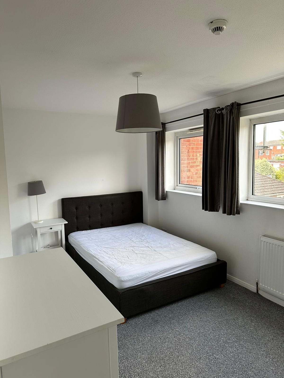 1 bed house / flat share to rent in Britten Close, , CO4 2