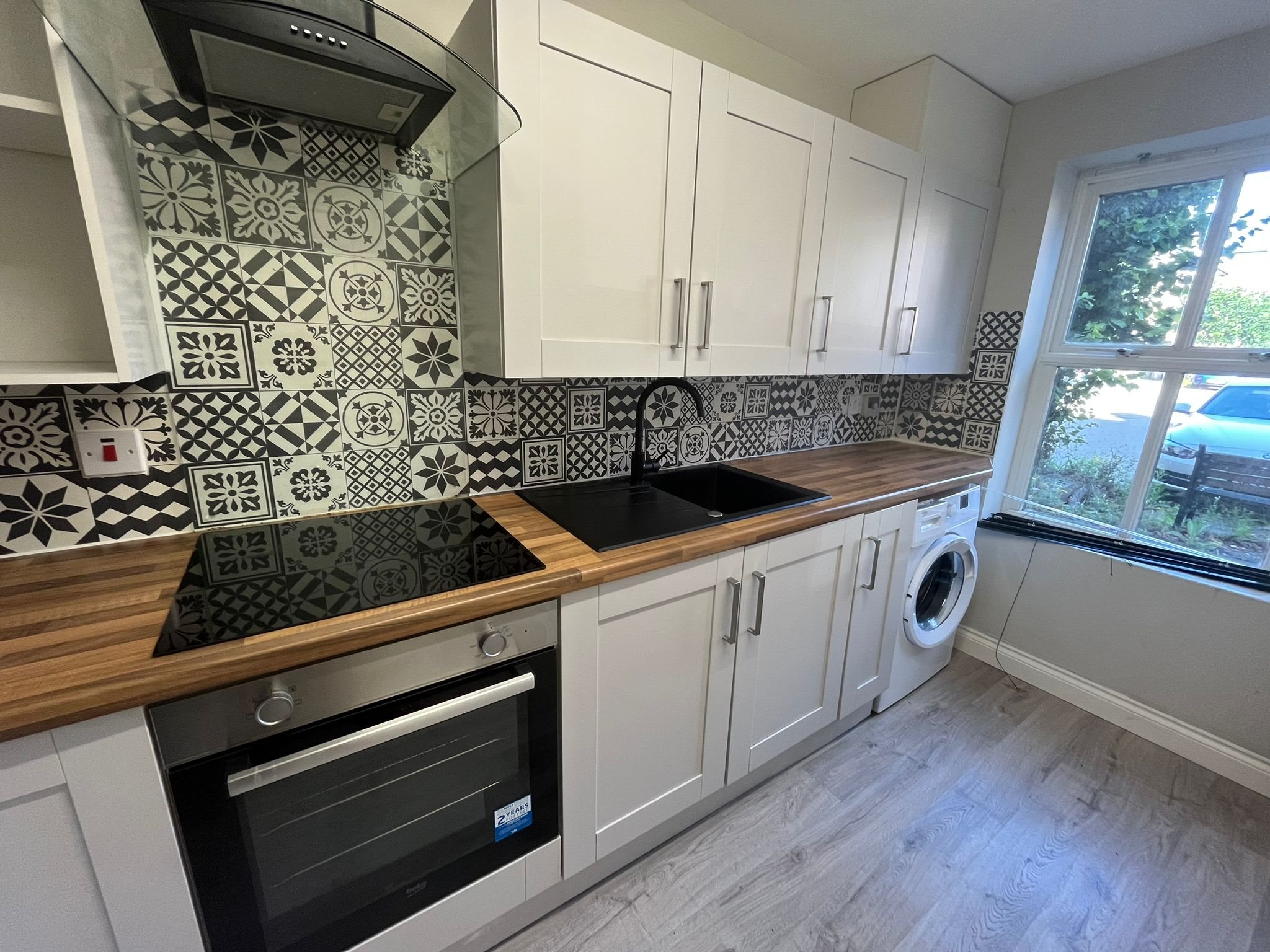 4 bed house to rent in Hesper Road 2