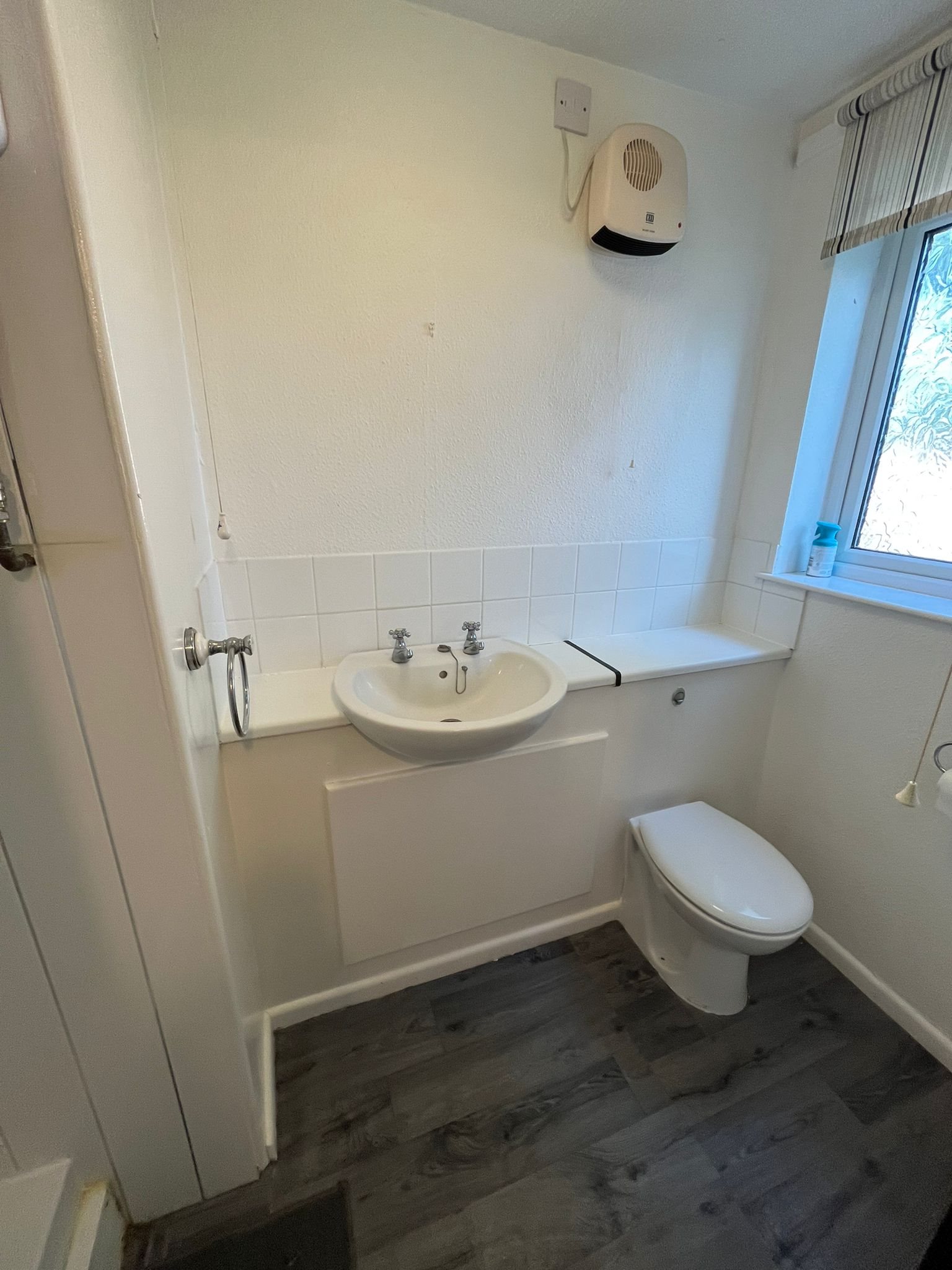 1 bed flat to rent in James Close, Wivenhoe  - Property Image 3