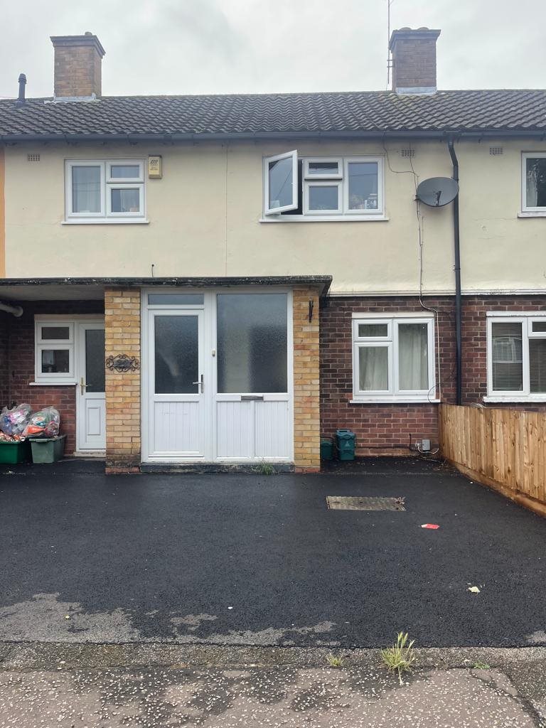 3 bed house to rent in Sycamore Road, Colchester 0