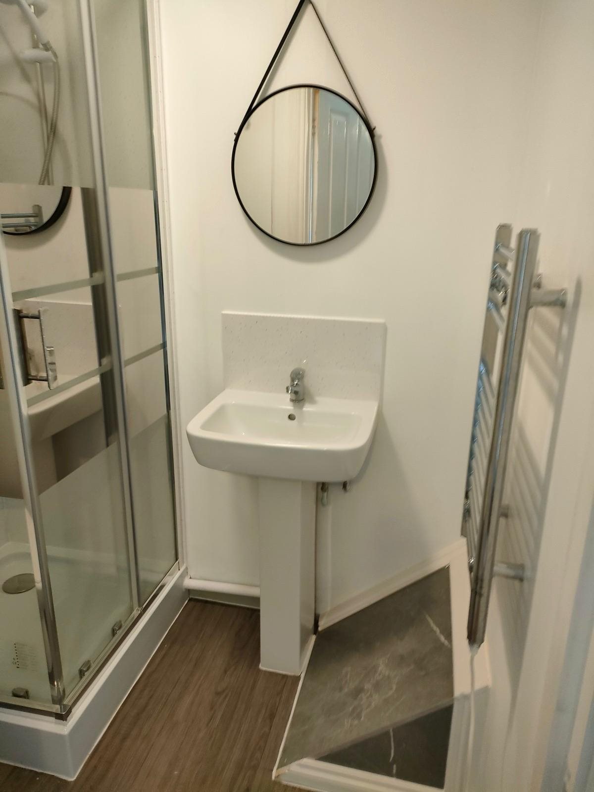5 bed house to rent in Jessica Close  - Property Image 13