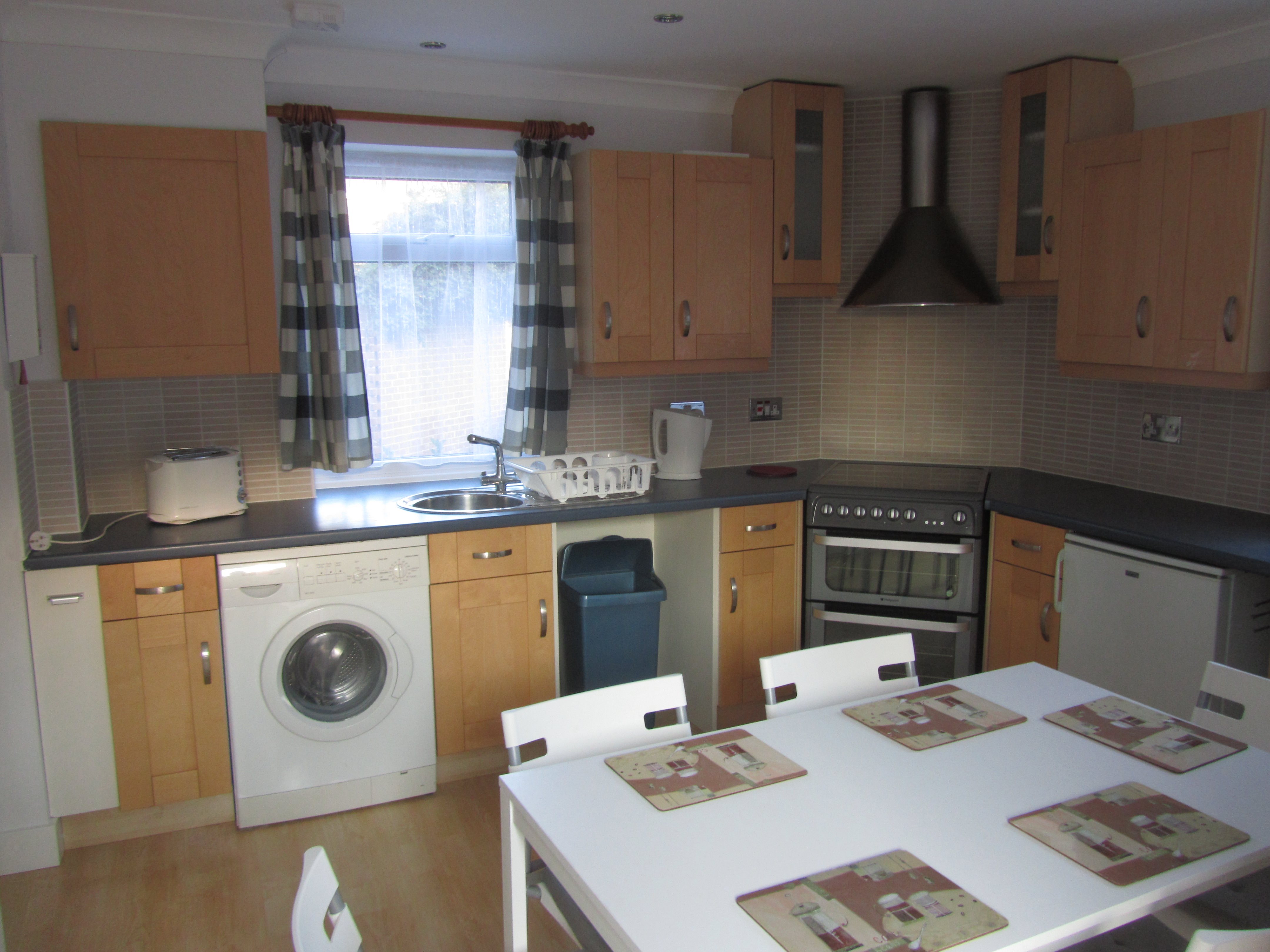 5 bed house to rent in Chaney Road, Wivenhoe 1