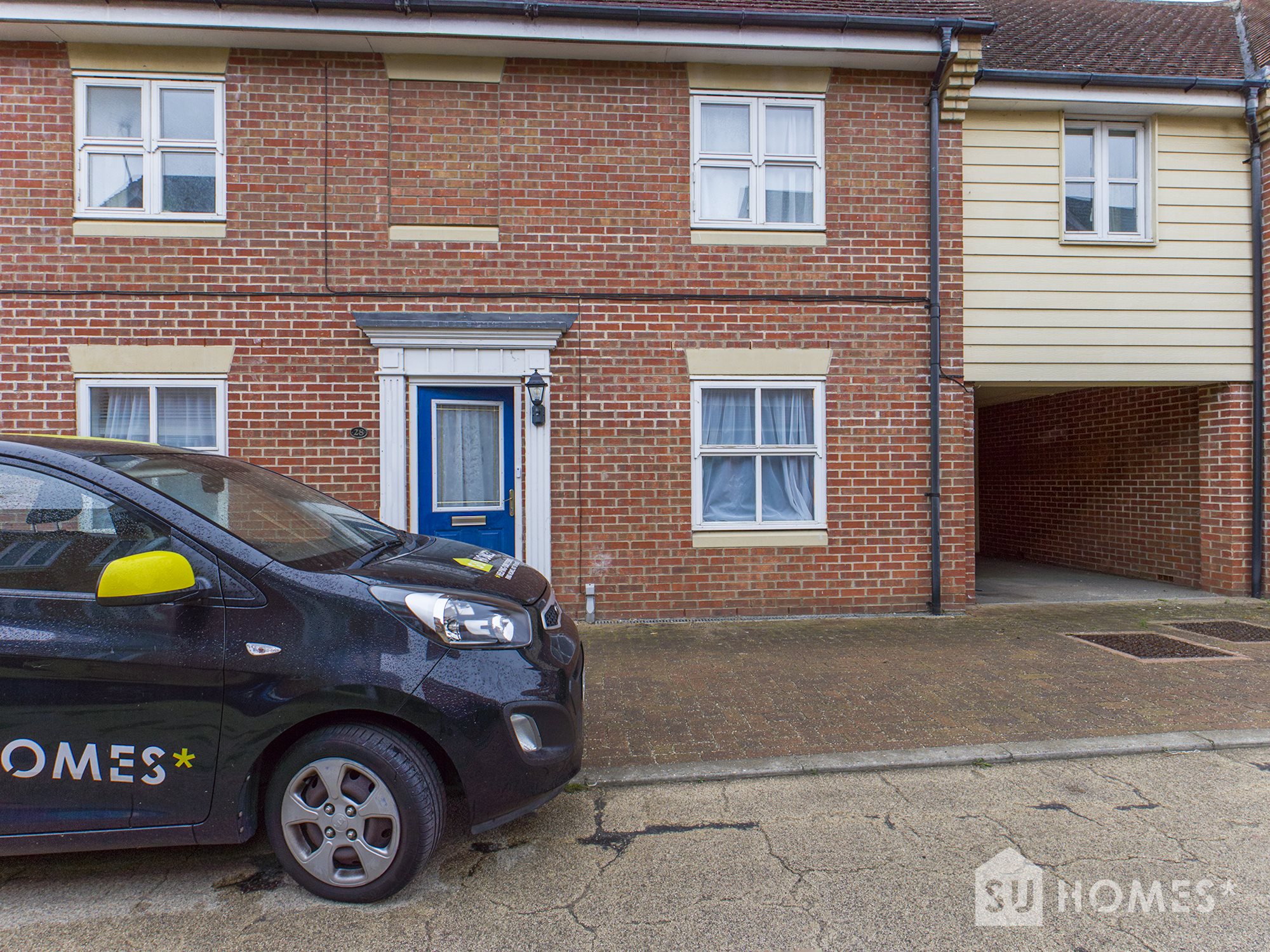 5 bed house to rent in Hatcher Crescent, Colchester  - Property Image 1