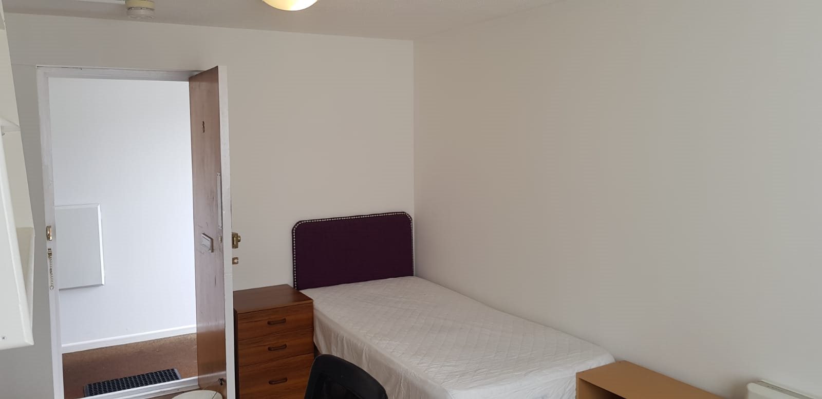 1 bed studio flat to rent in James Close, Wivenhoe 2