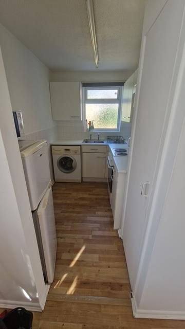 1 bed studio flat to rent in James Close, Wivenhoe  - Property Image 8