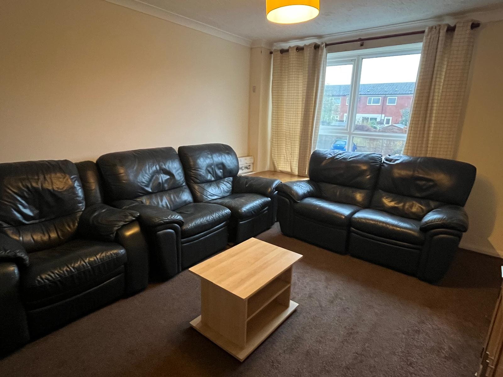 1 bed house / flat share to rent in Sullivan Close, , CO4  - Property Image 3