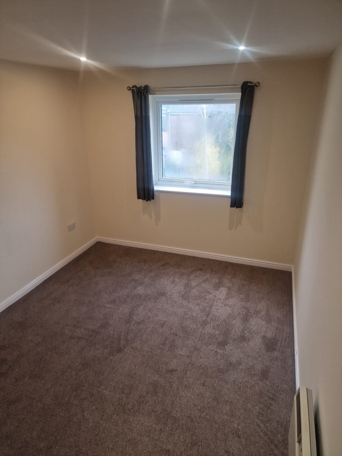 4 bed duplex to rent in Meachen Road, Hythe, CO2 9