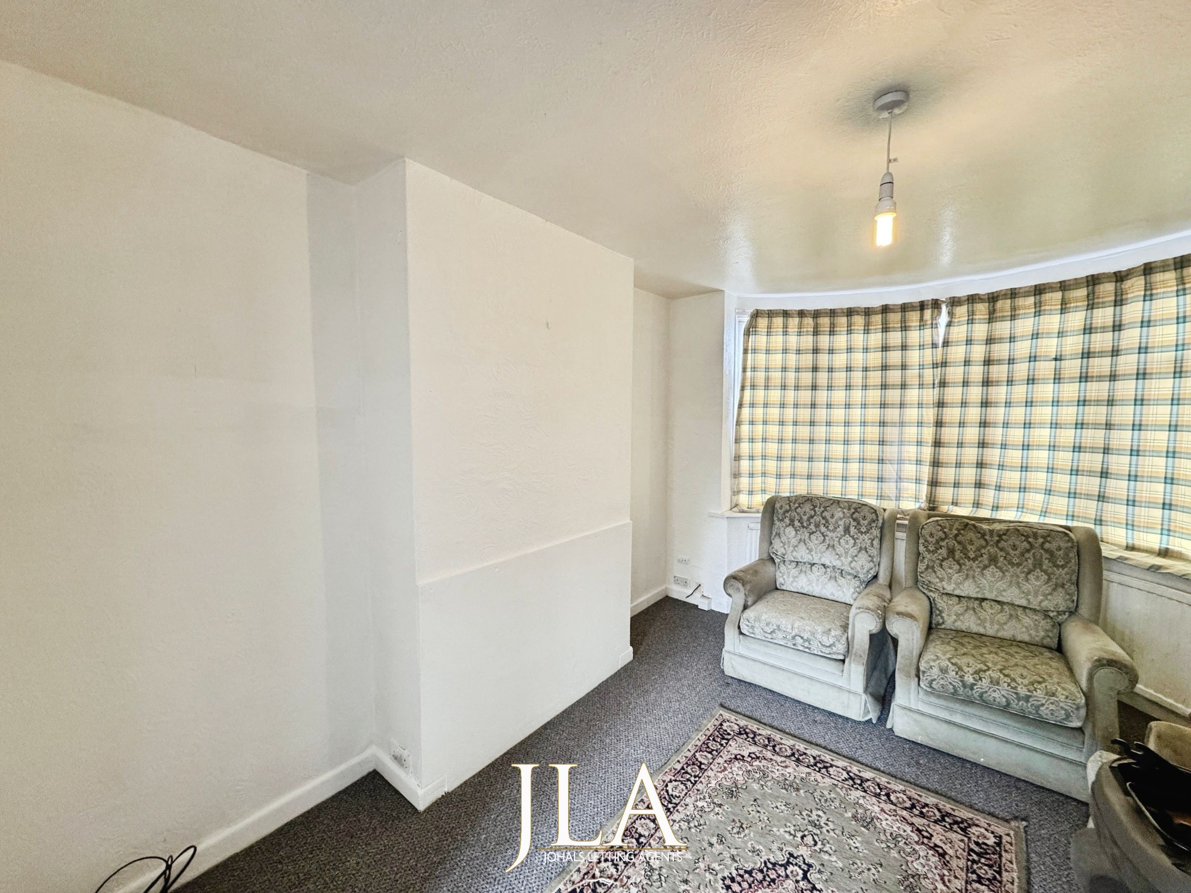 3 bed semi-detached house to rent in Brabazon Road, Leicester 3