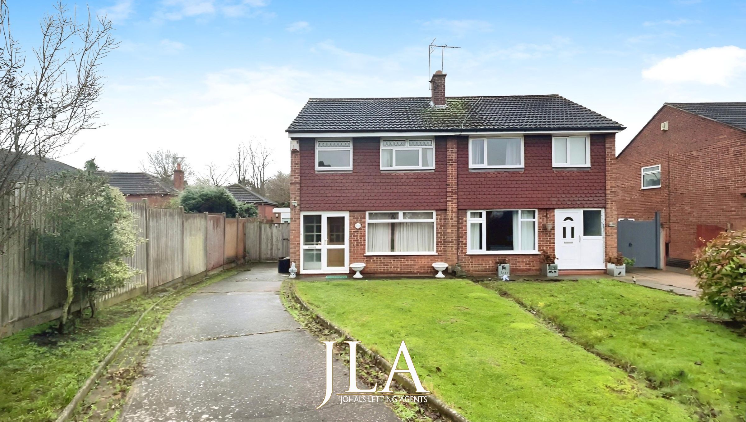 3 bed semi-detached house to rent in Keenan Close, Leicester 0