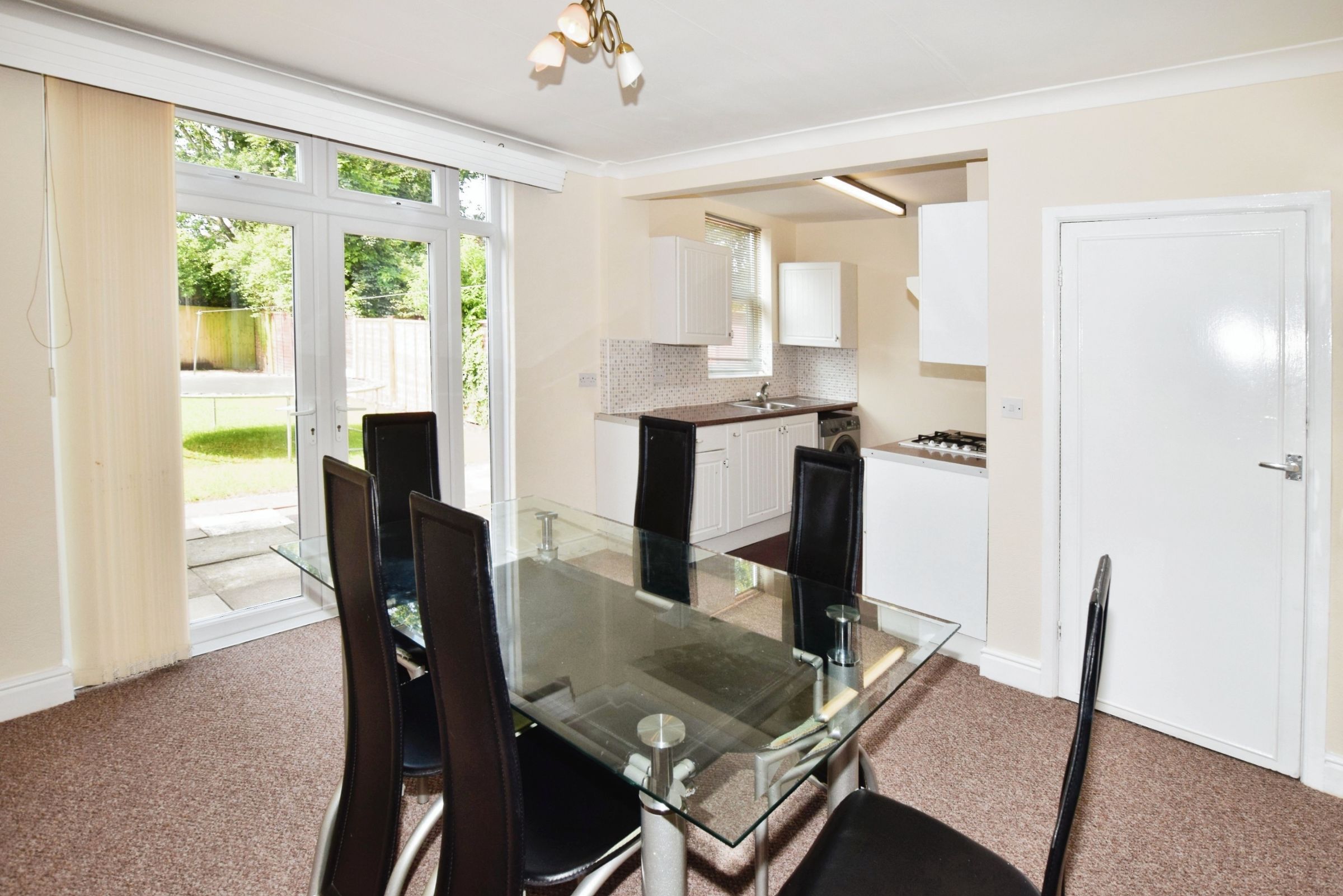 3 bed semi-detached house to rent in Evesham Road, Leicester  - Property Image 8